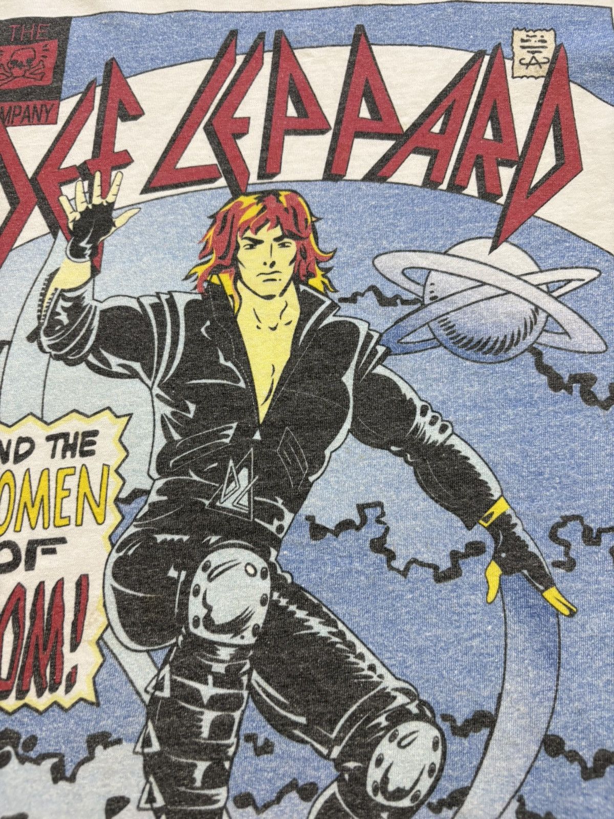 Band Tees Vintage 00s Def Leppard Hysteria Women Of Doom Tee Band Rare Size US XL / EU 56 / 4 - 8 Thumbnail