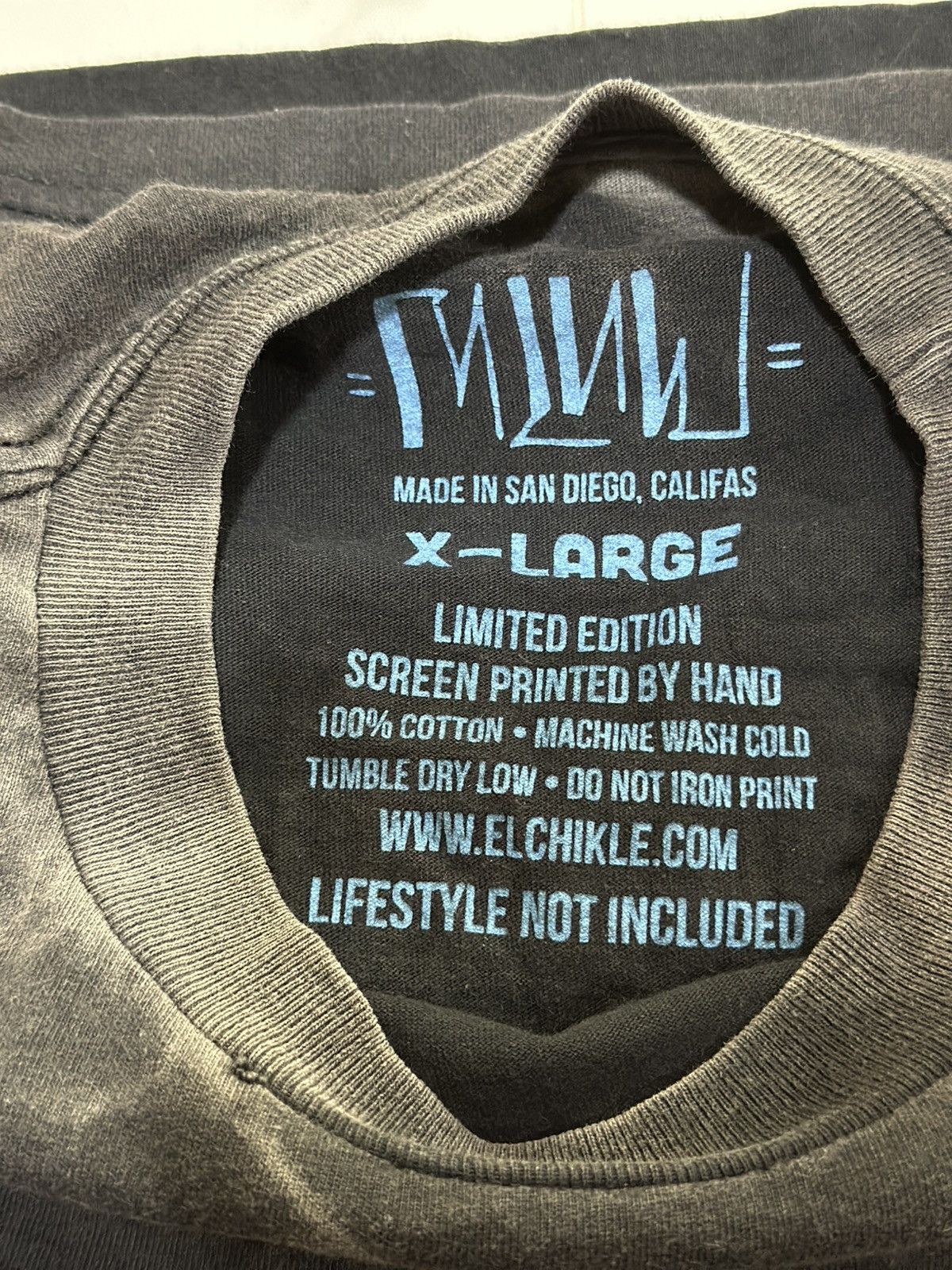 Vintage Thrashed Grunge Vintage Make Lowriders Not War Sun Faded Tee Size US XL / EU 56 / 4 - 8 Thumbnail