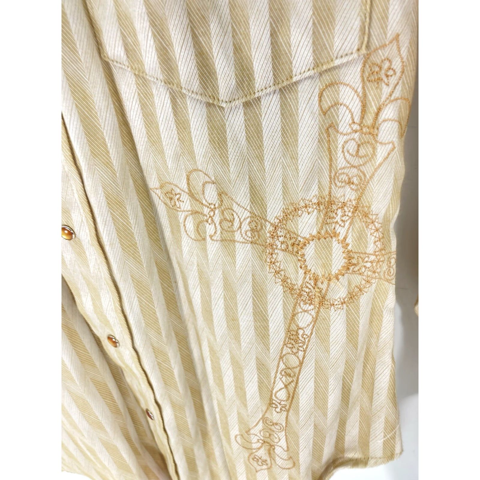 Equipment VINTAGE Cowboy Equipment Pearl Snap Shirt Men S Gold Stripe Western Embroidered Long Sleeve Snap Shirt Mens Gold Western Embroidered Size US S / EU 44-46 / 1 - 4 Thumbnail