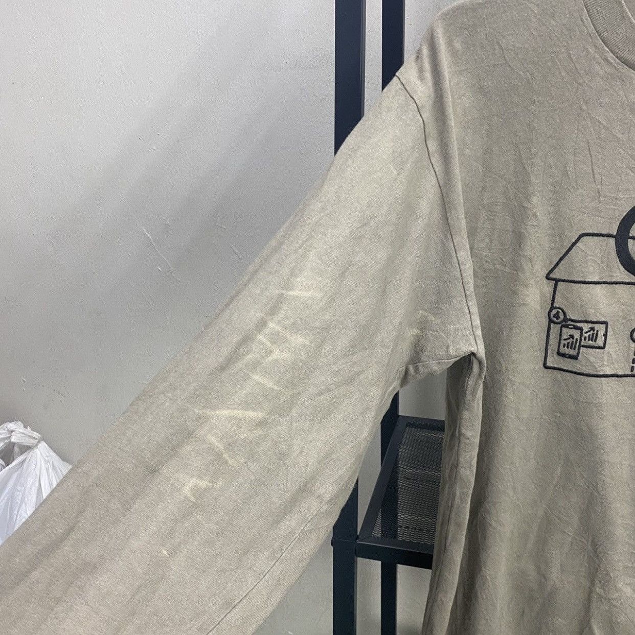 Cav Empt Cav Empt Overdye System Long Sleeve Tee Grey/Beige Graphic Size US M / EU 48-50 / 2 - 7 Thumbnail