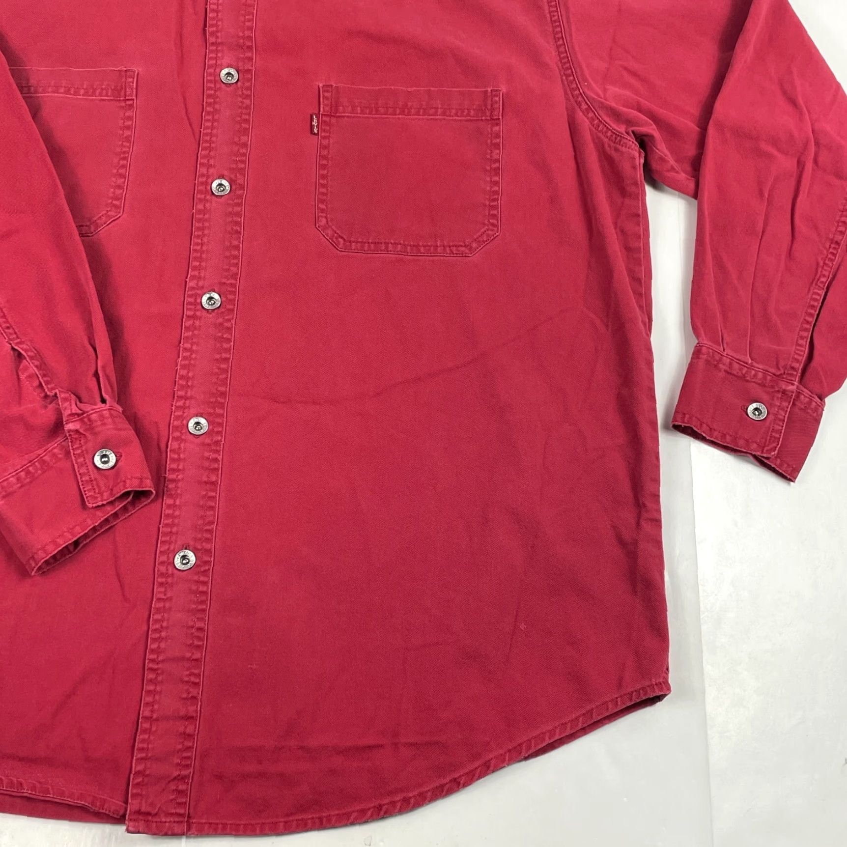 Levi's VINTAGE Levi's Shirt Mens Large Red Canvas Loose Long Sleeve Button Up Workwear Rugged Size US L / EU 52-54 / 3 - 4 Thumbnail