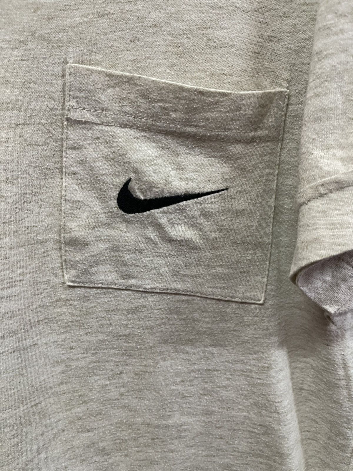 Nike Vintage 90s Nike Very Rare🔥🔥🔥 Size US M / EU 48-50 / 2 - 2 Thumbnail
