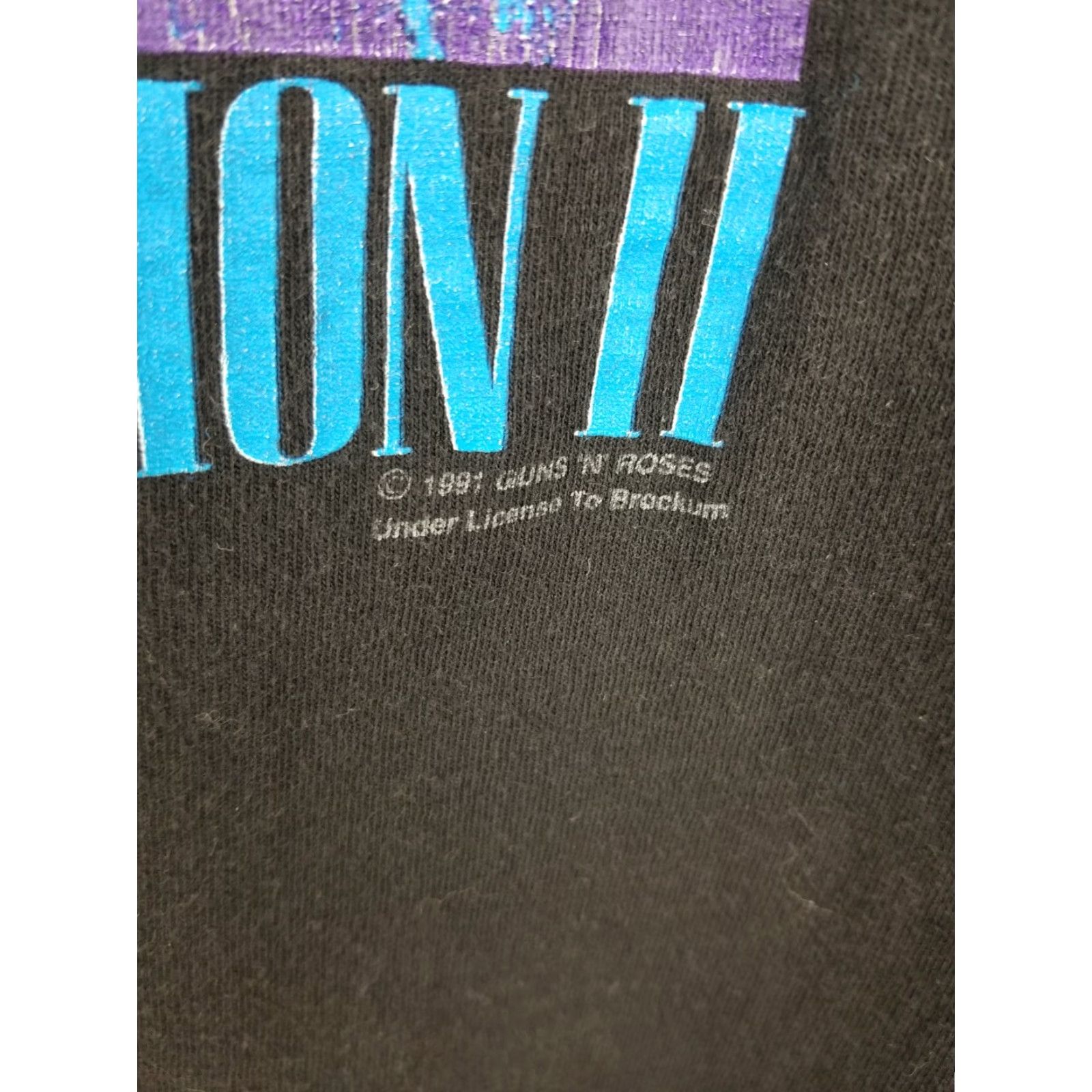 Vintage VINTAGE Guns N Roses USED Your Illusion Heavy Metal Band Tour T-Shirt SZ L Shirt Men Black Cotton 1990s 91' 27" back 20" cross chest 1990s Size US L / EU 52-54 / 3 - 3 Thumbnail