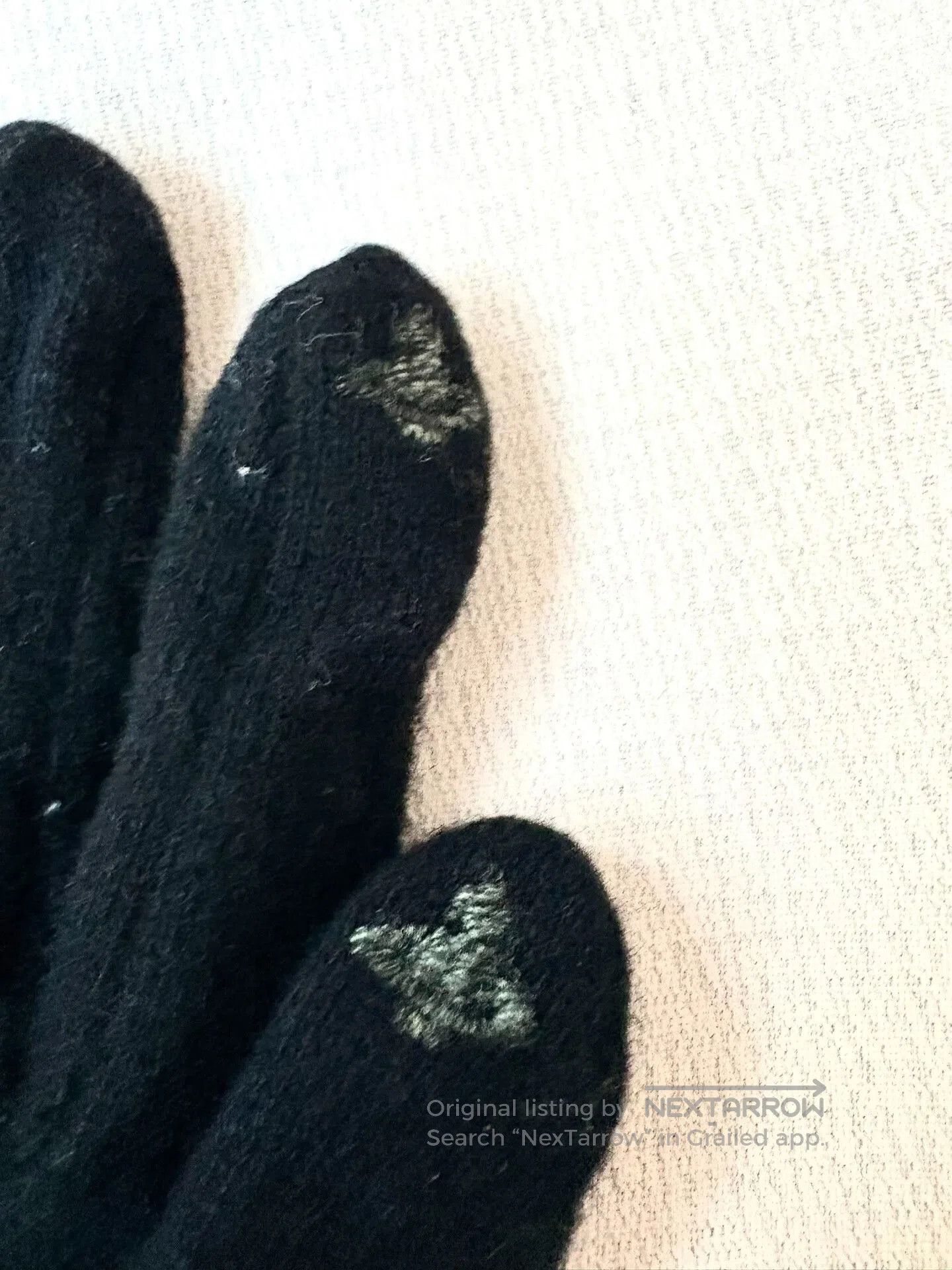 Vivienne Westwood Vivienne Westwood Black Saturn Gloves. Size ONE SIZE - 7 Thumbnail
