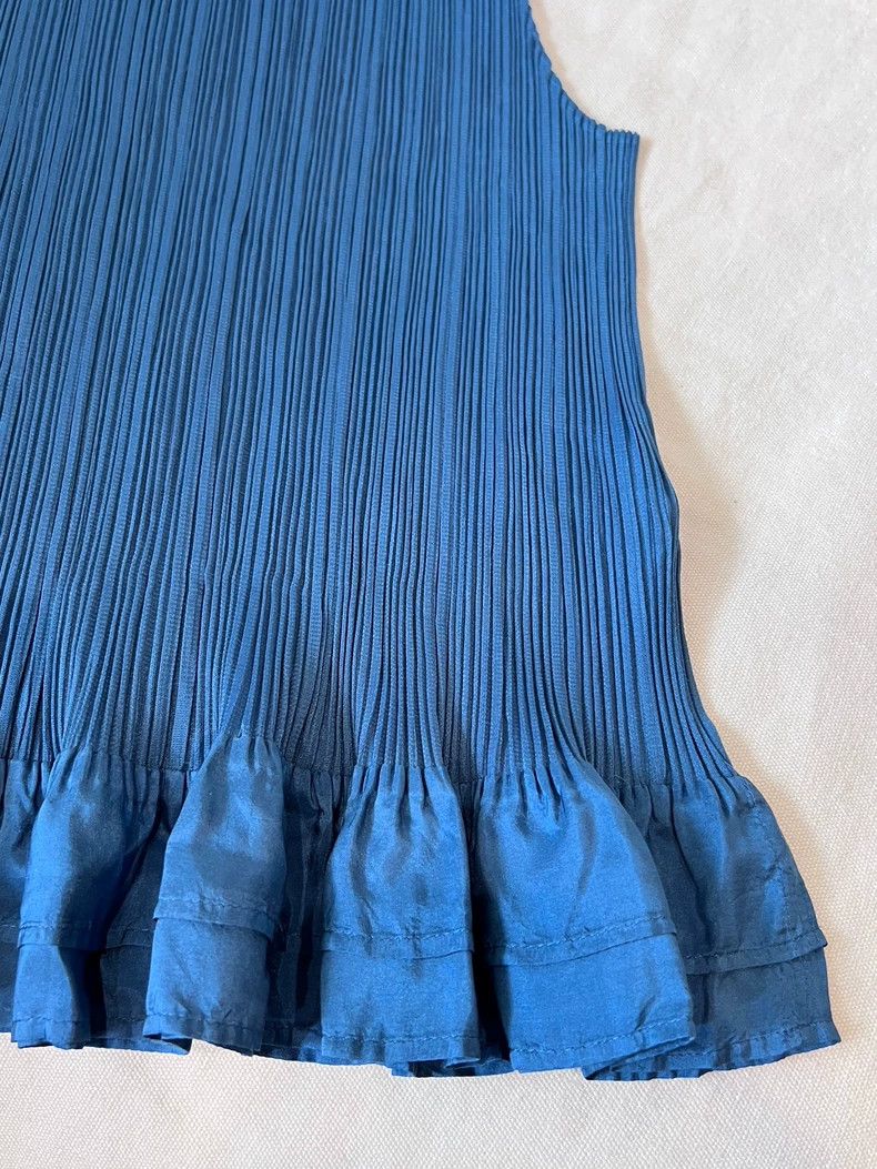 Issey Miyake Issey Miyake size:3 Blue top vest Size XS / US 0-2 / IT 36-38 - 9 Thumbnail