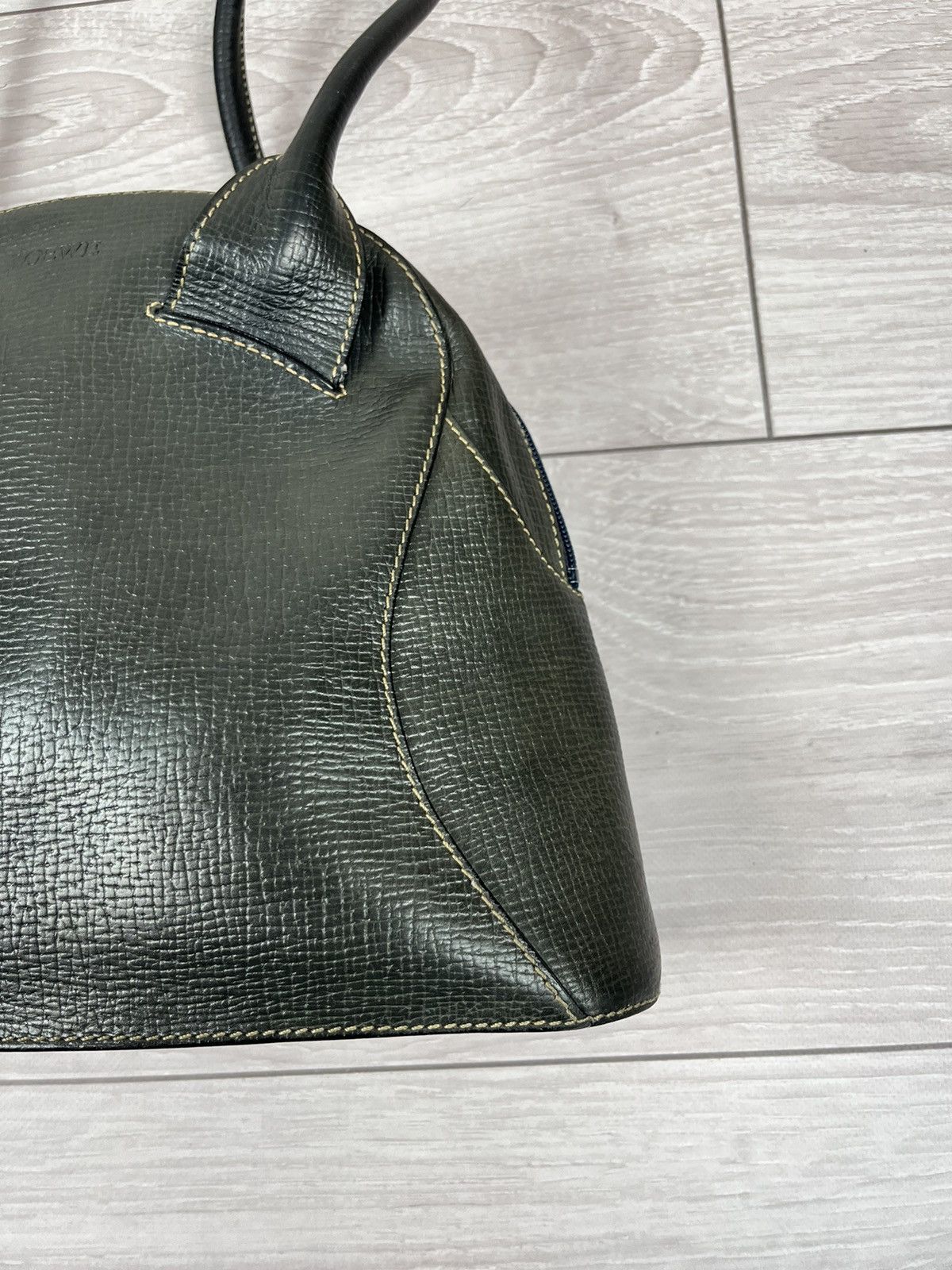 Loewe Loewe Vintage 80s Luxury Leather Shoulder Bag Womens Size ONE SIZE - 4 Thumbnail