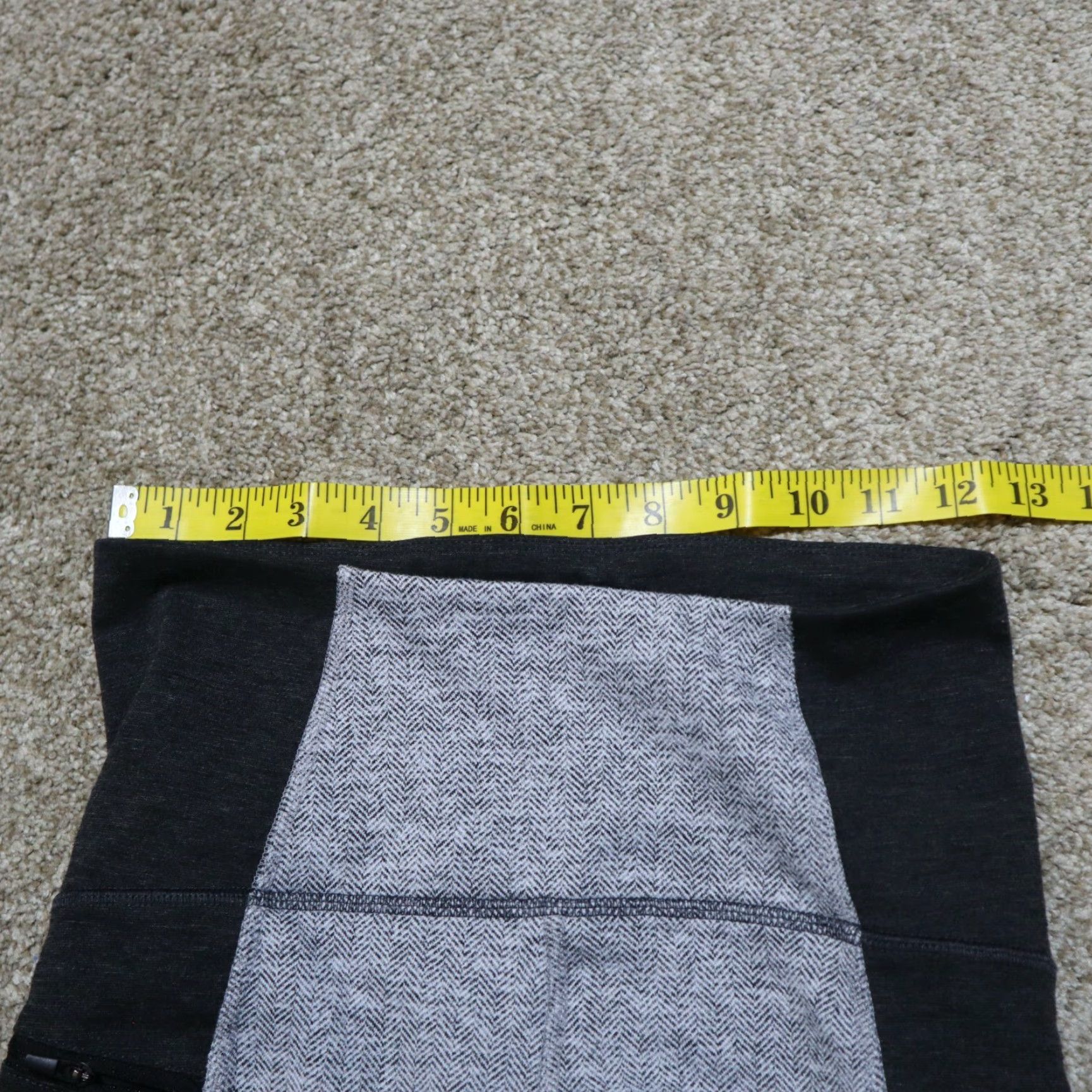 Champion Champion Compression Capri Legging Short Gym Active Gray Women's Size S Small shorts Size 28" / US 6 / IT 42 - 3 Thumbnail