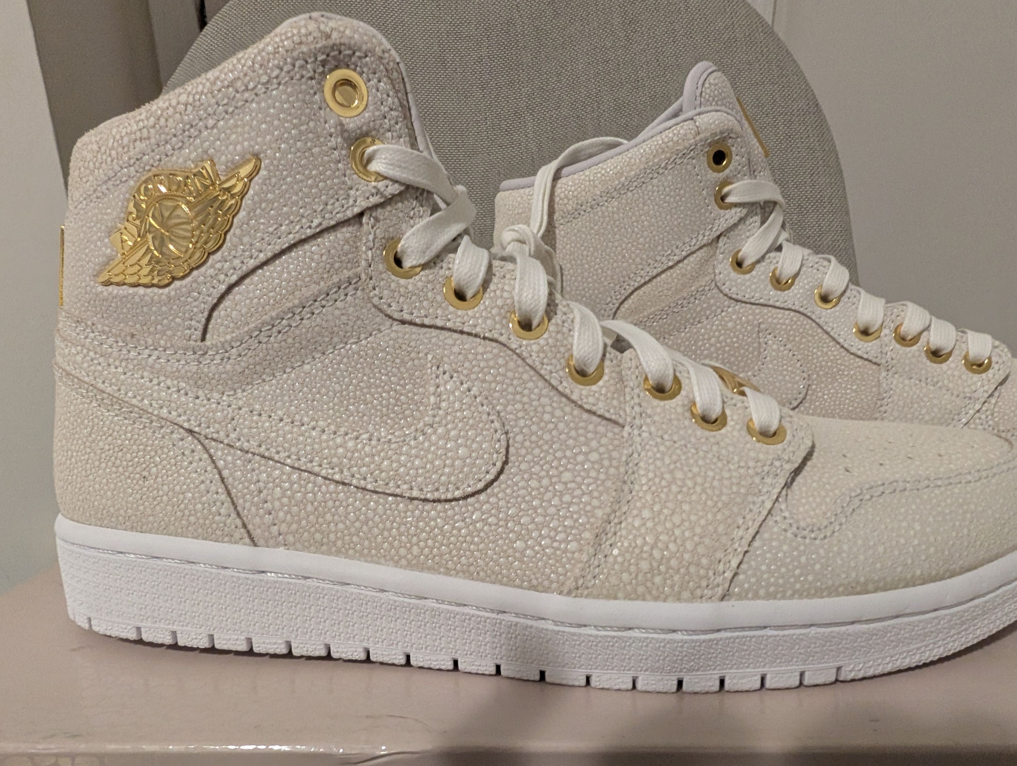 Jordan Brand Air Jordan 1 Retro Pinnacle White Size US 9.5 / EU 42-43 - 6 Thumbnail