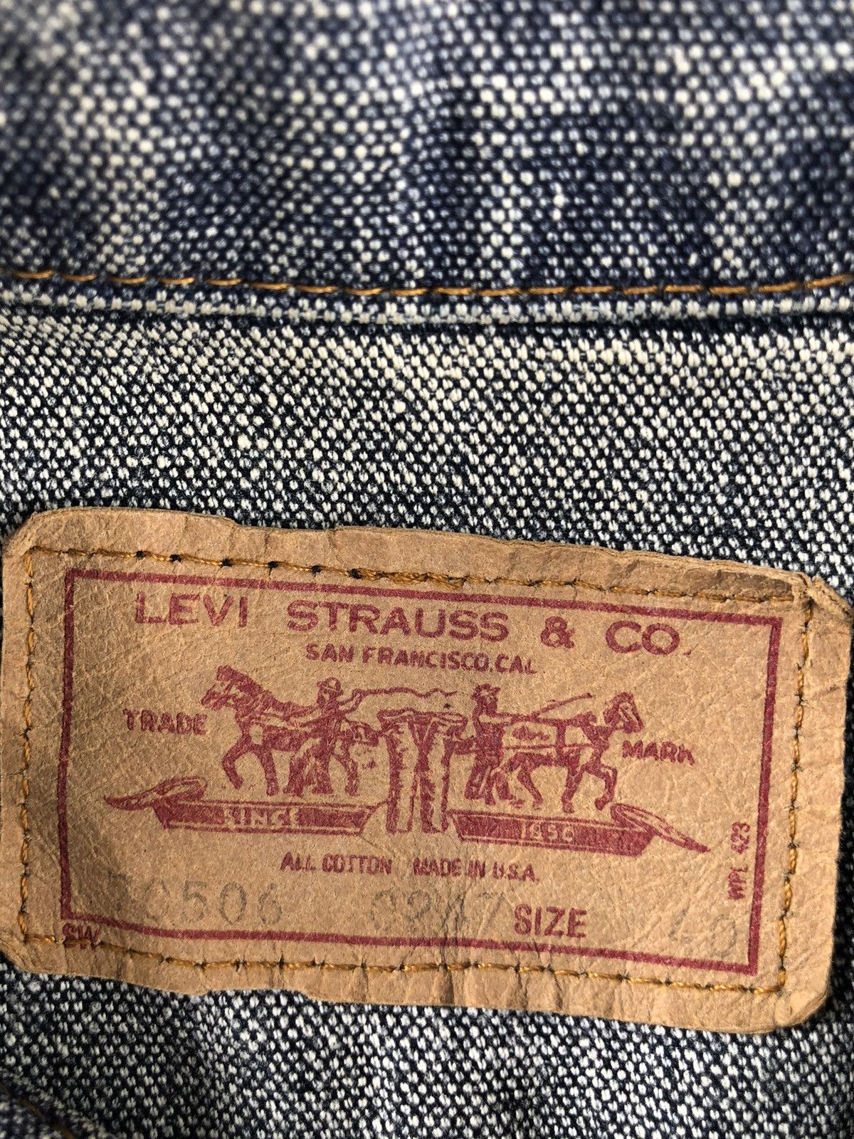 Levi's Vintage 80’s Levi’s Denim Jacket Distressed Jeans Size US M / EU 48-50 / 2 - 16 Thumbnail