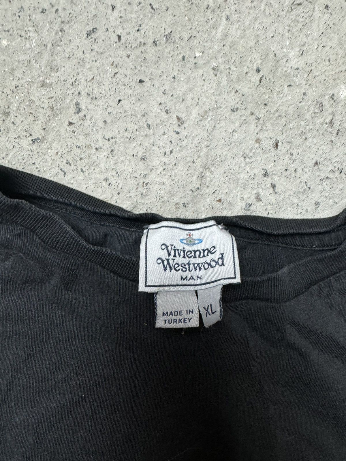 Vintage × Vivienne Westwood Vintage Vivienne Westwood Embroidered Logo Fade T Shirt Size US L / EU 52-54 / 3 - 5 Thumbnail