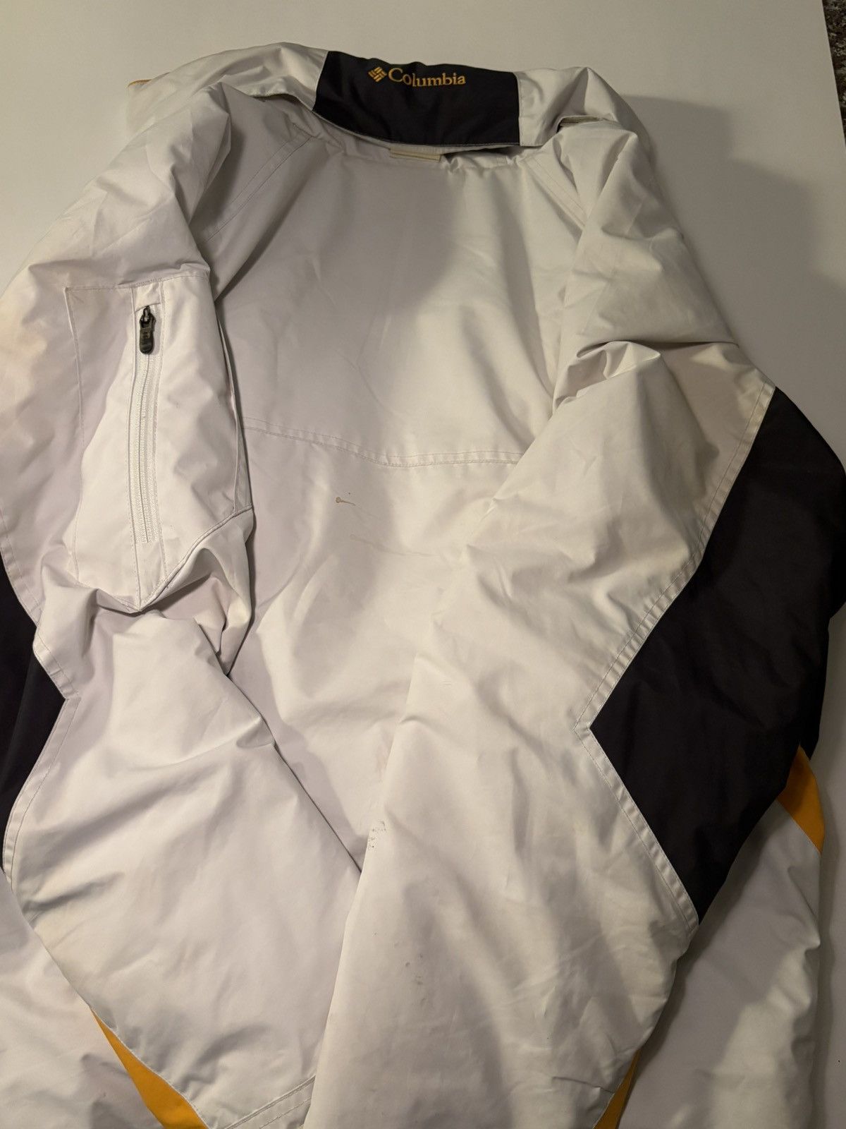 Columbia Columbia puffer with Yellow and grey accents Size US L / EU 52-54 / 3 - 2 Thumbnail