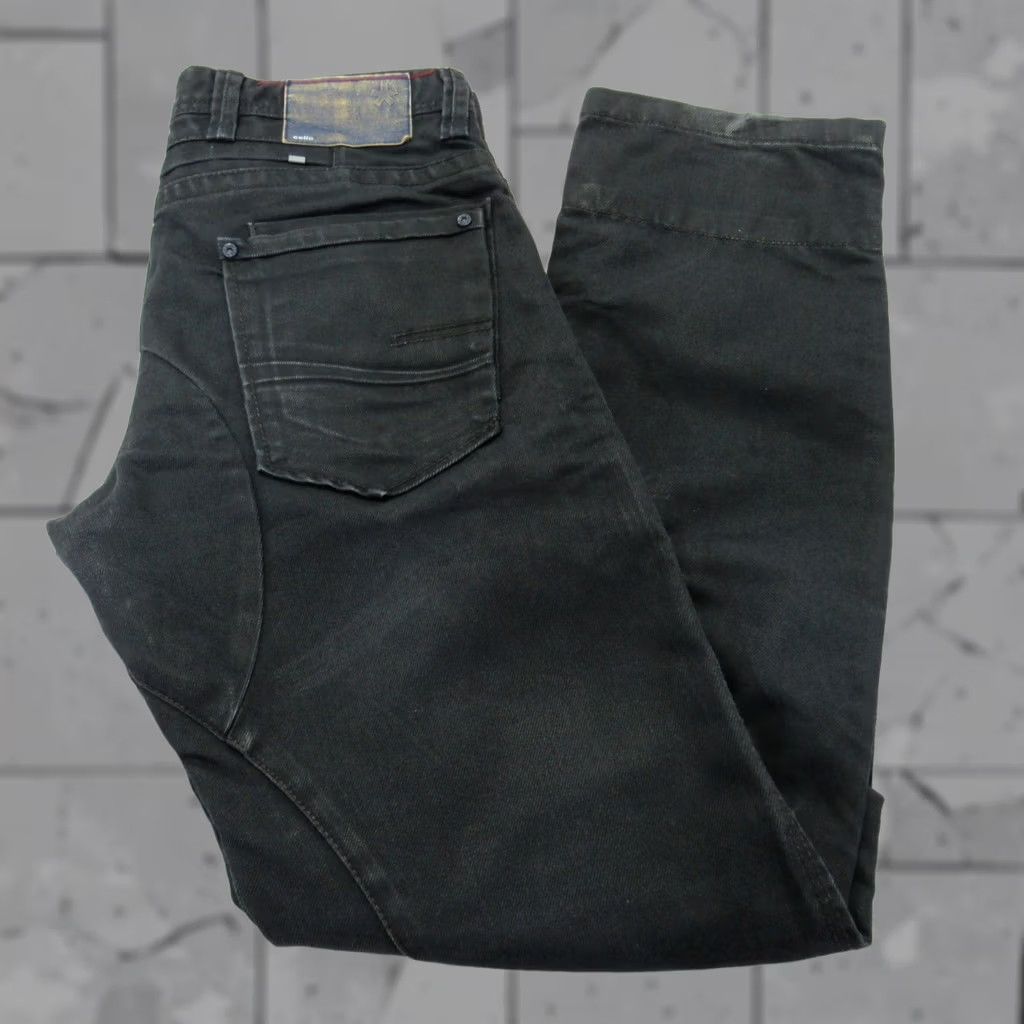 Celio CELIO Mens Slim Fit Straight Leg Jeans Black Waist 32 / 32 SKU Y12917 Size US 32 / EU 48 - 1 Thumbnail