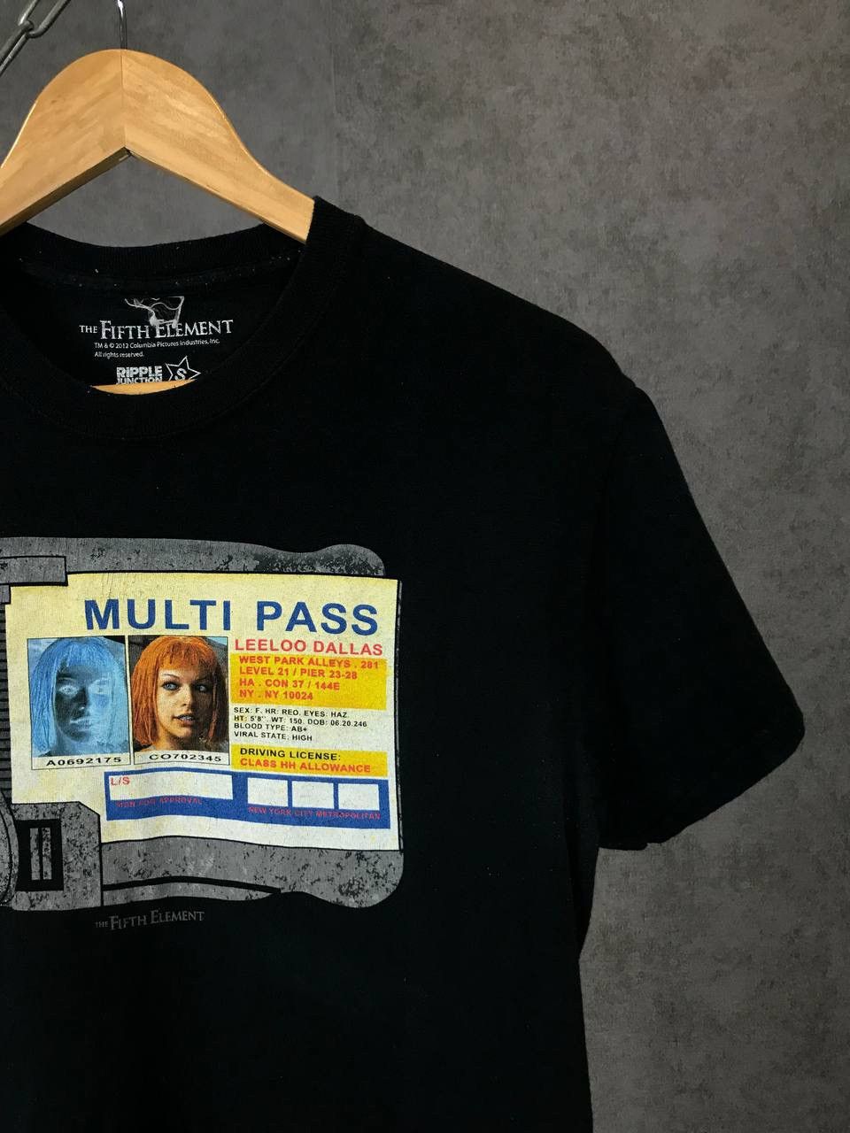 Other Fifth Element 2012 cult movie tee Size US XS / EU 42 / 0 - 2 Thumbnail