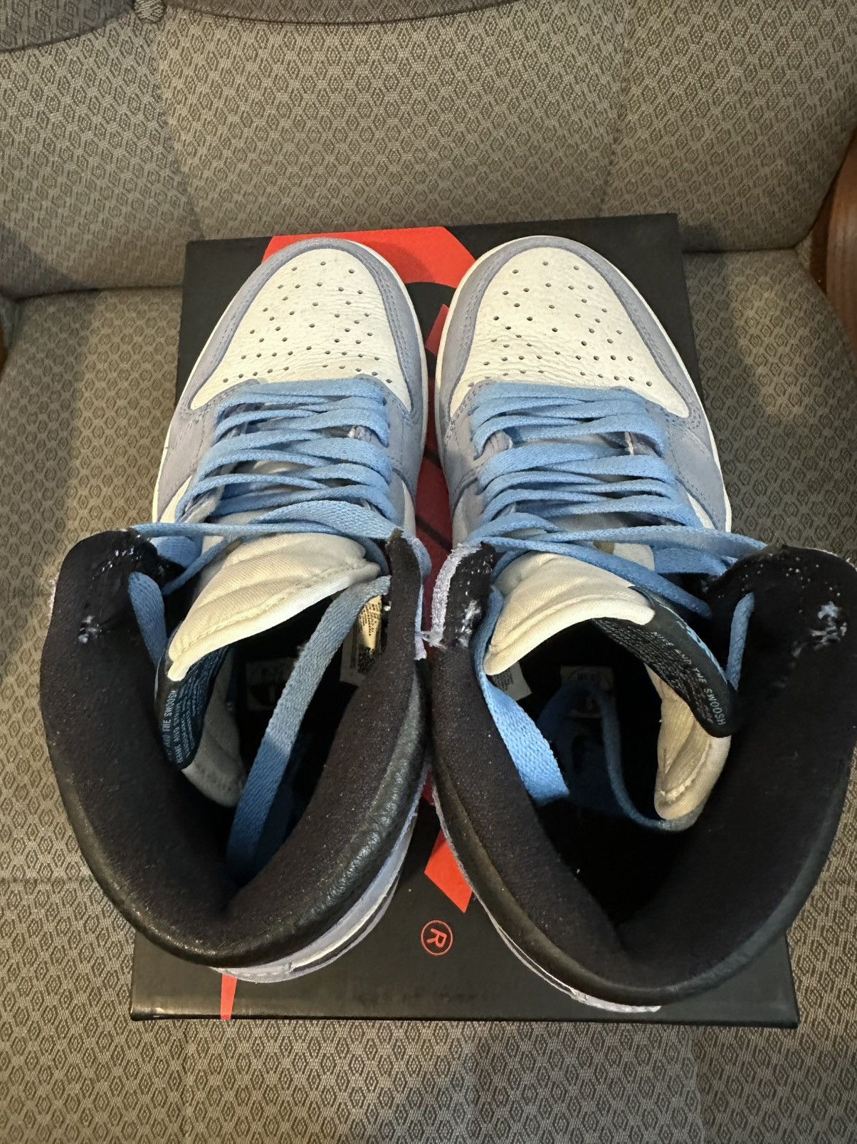 Jordan Brand DS Air Jordan 1 High OG "University Blue" - Size 8 Size US 8 / EU 41 - 2 Thumbnail