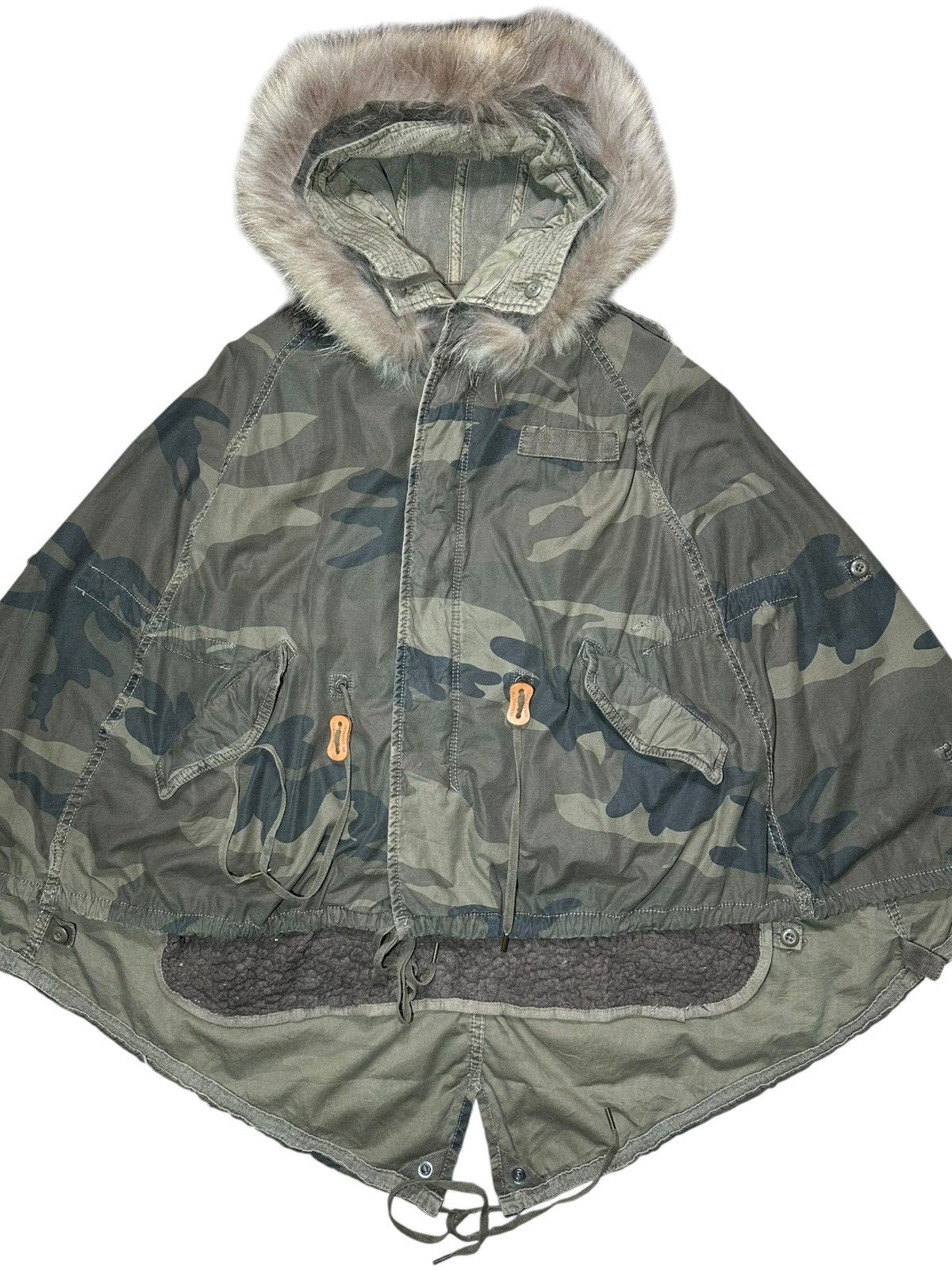 GOA G.O.A Camouflage Fur Hood Poncho Size ONE SIZE - 2 Thumbnail