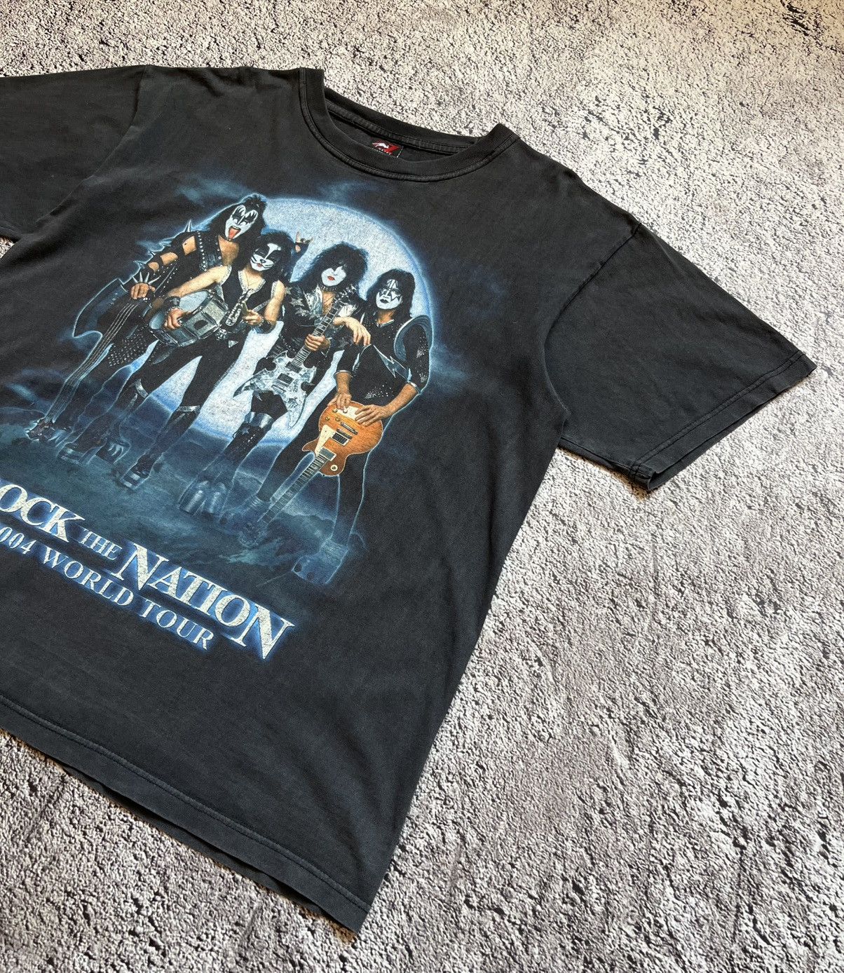 Other KISS Rock The Nation 2004 World Tour T-Shirt Size L Size US L / EU 52-54 / 3 - 4 Thumbnail