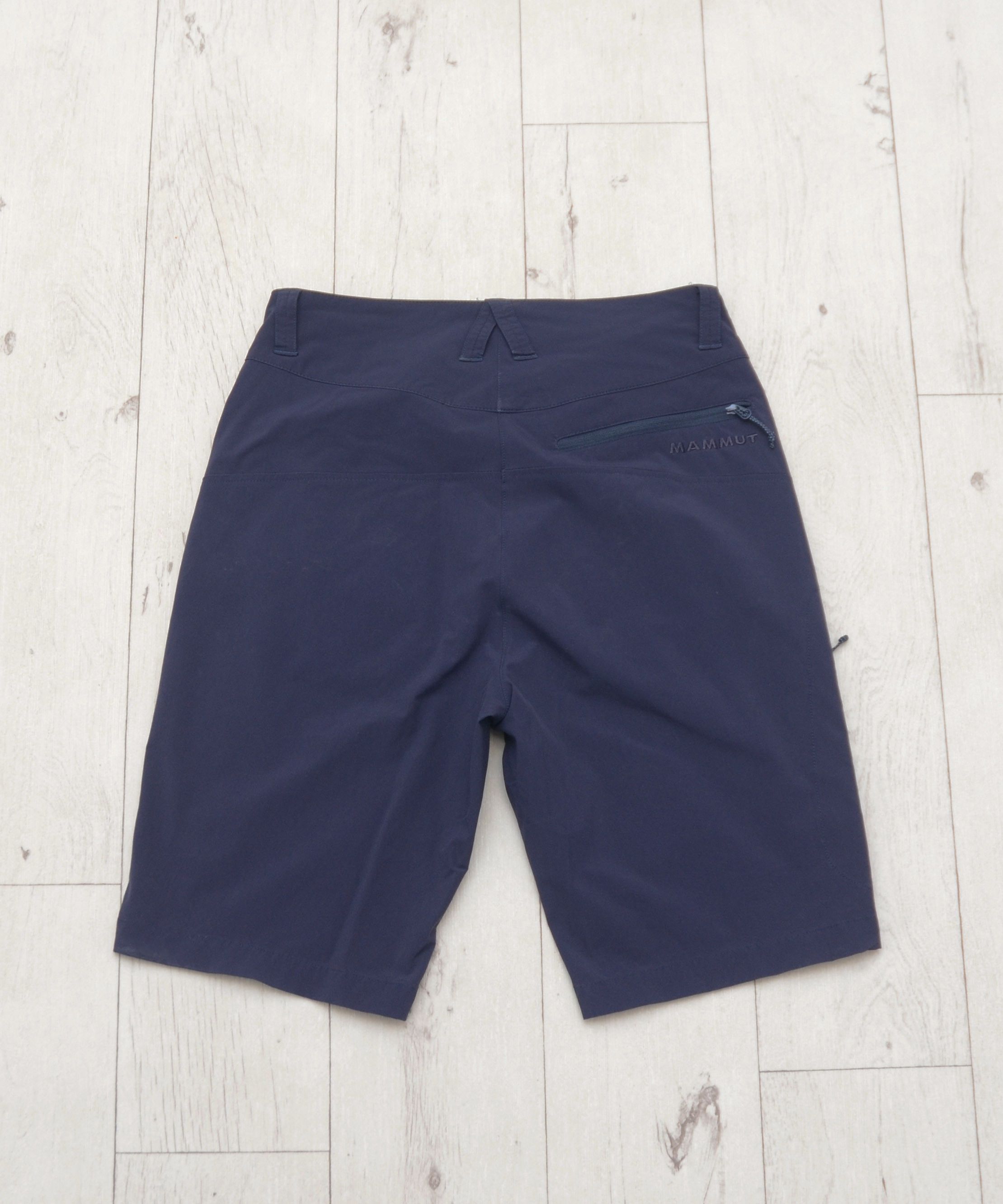 Mammut Shorts Mammut Navy Outdoor Life Gorpcore size US 4 XS Size 27" / US 4 / IT 40 - 2 Thumbnail