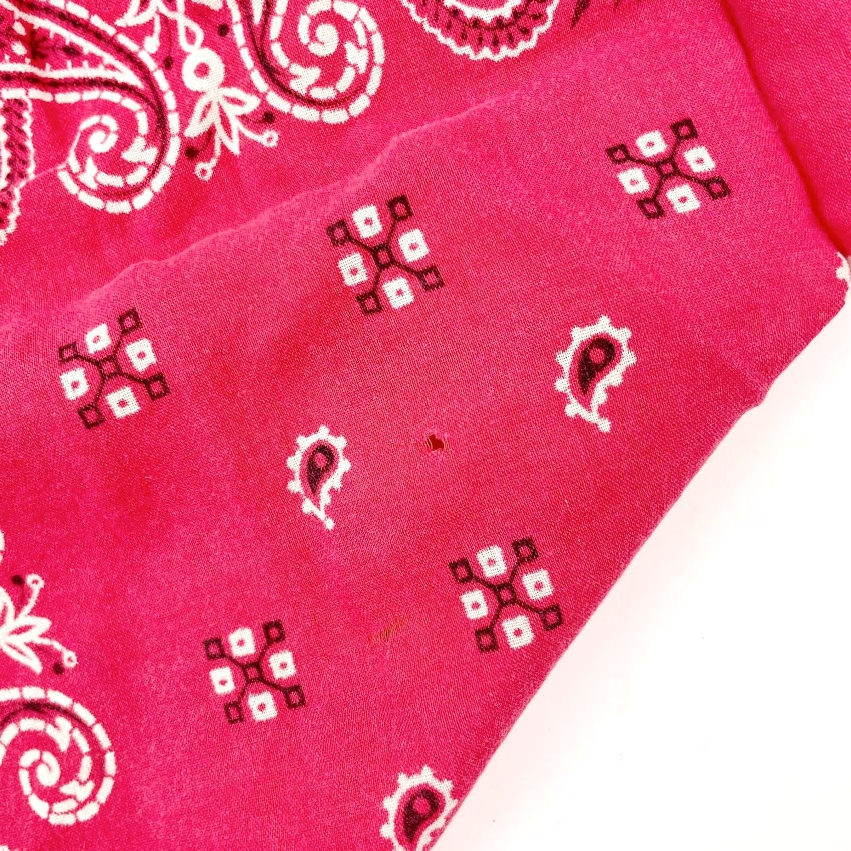 Vintage VINTAGE Tower Bandana Unisex 19" x 21" Red Paisley 100% Cotton Men Women Boys Girls Size ONE SIZE - 6 Thumbnail