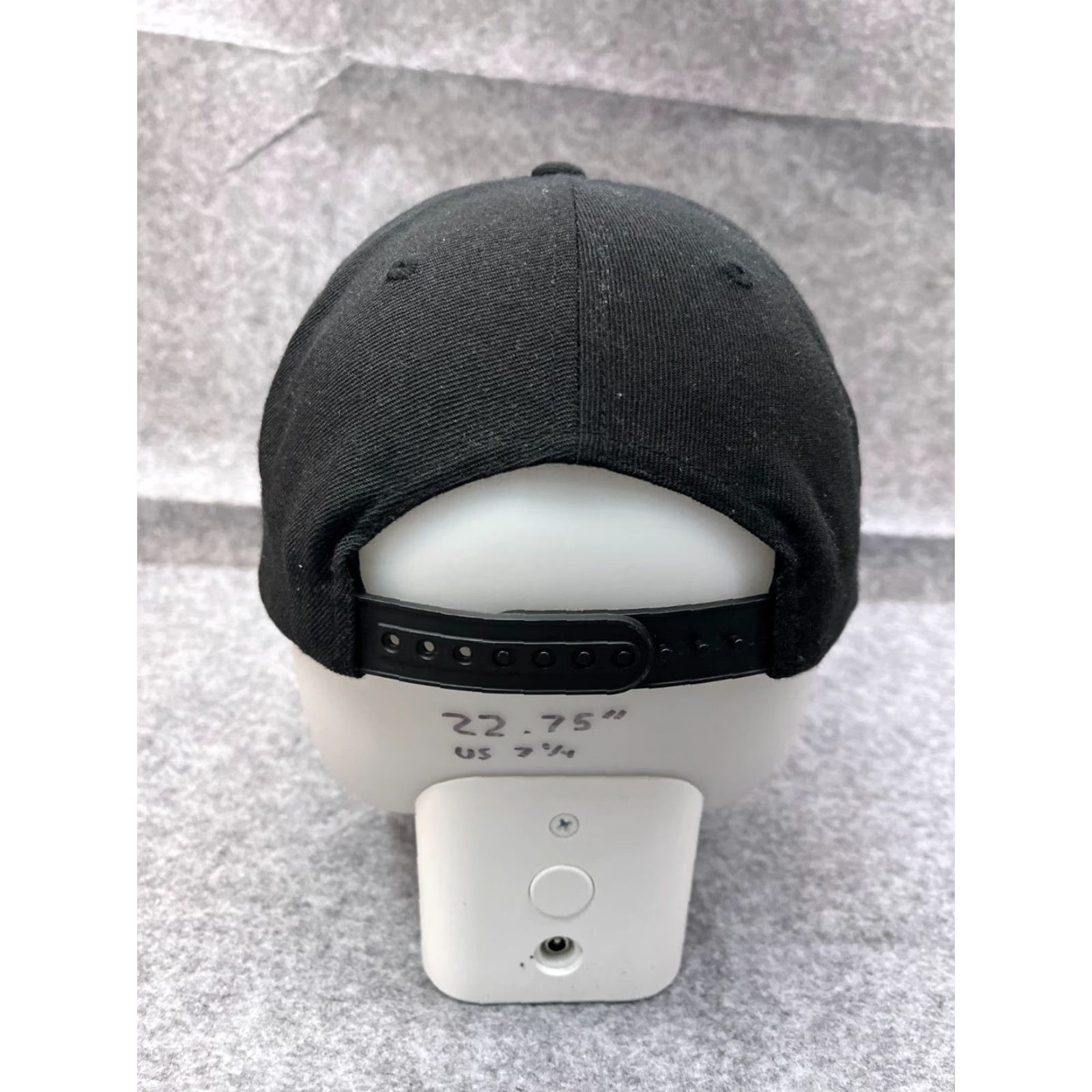 Vintage Yupoong Snapback Hat Cap Adult One Size Black Acrylic Wool Blend Casual Logo Skate Mens Size ONE SIZE - 6 Thumbnail