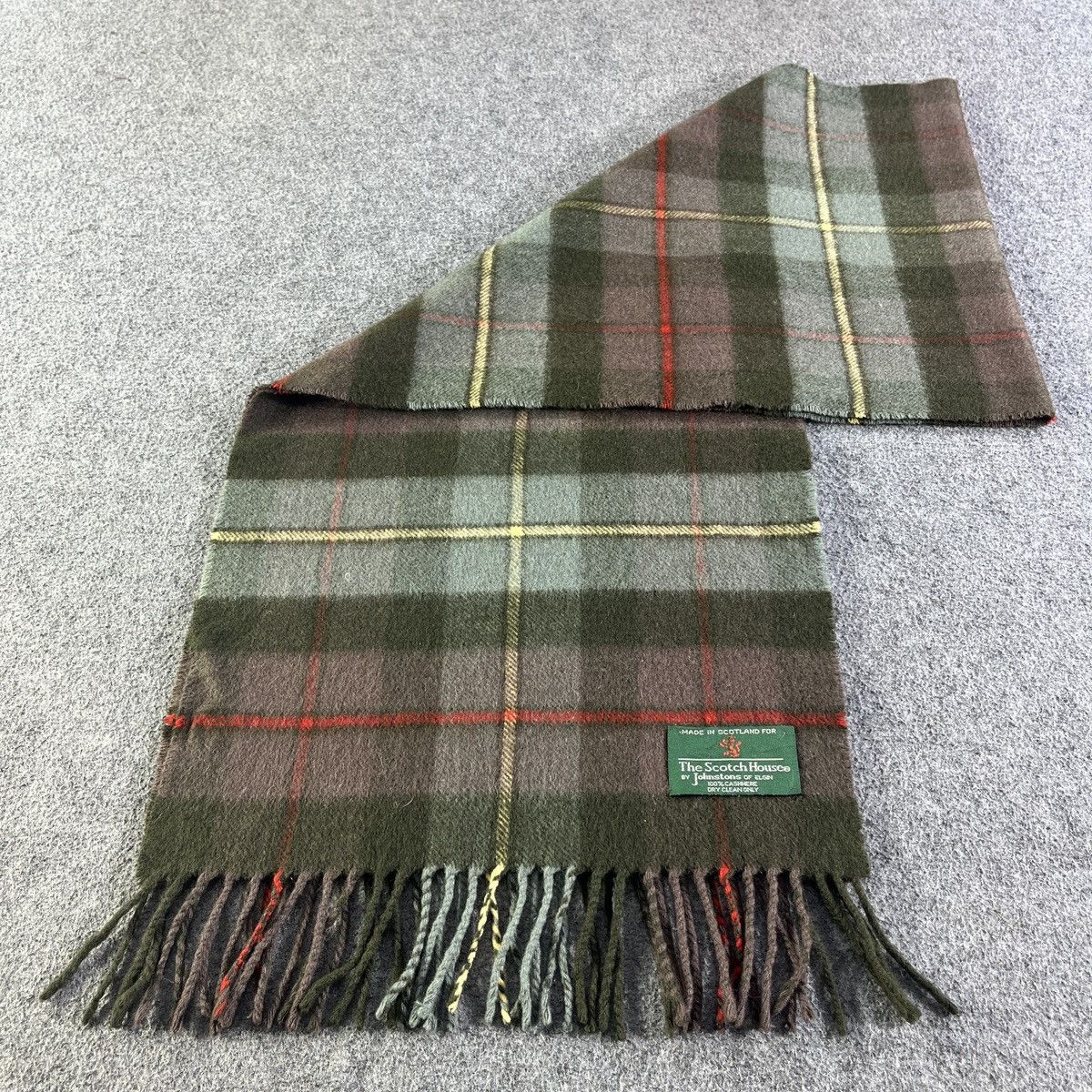 Johnstons Of Elgin Johnstons Of Elgin Scarf / Muffler / Neckwear T1123 Size ONE SIZE - 3 Thumbnail