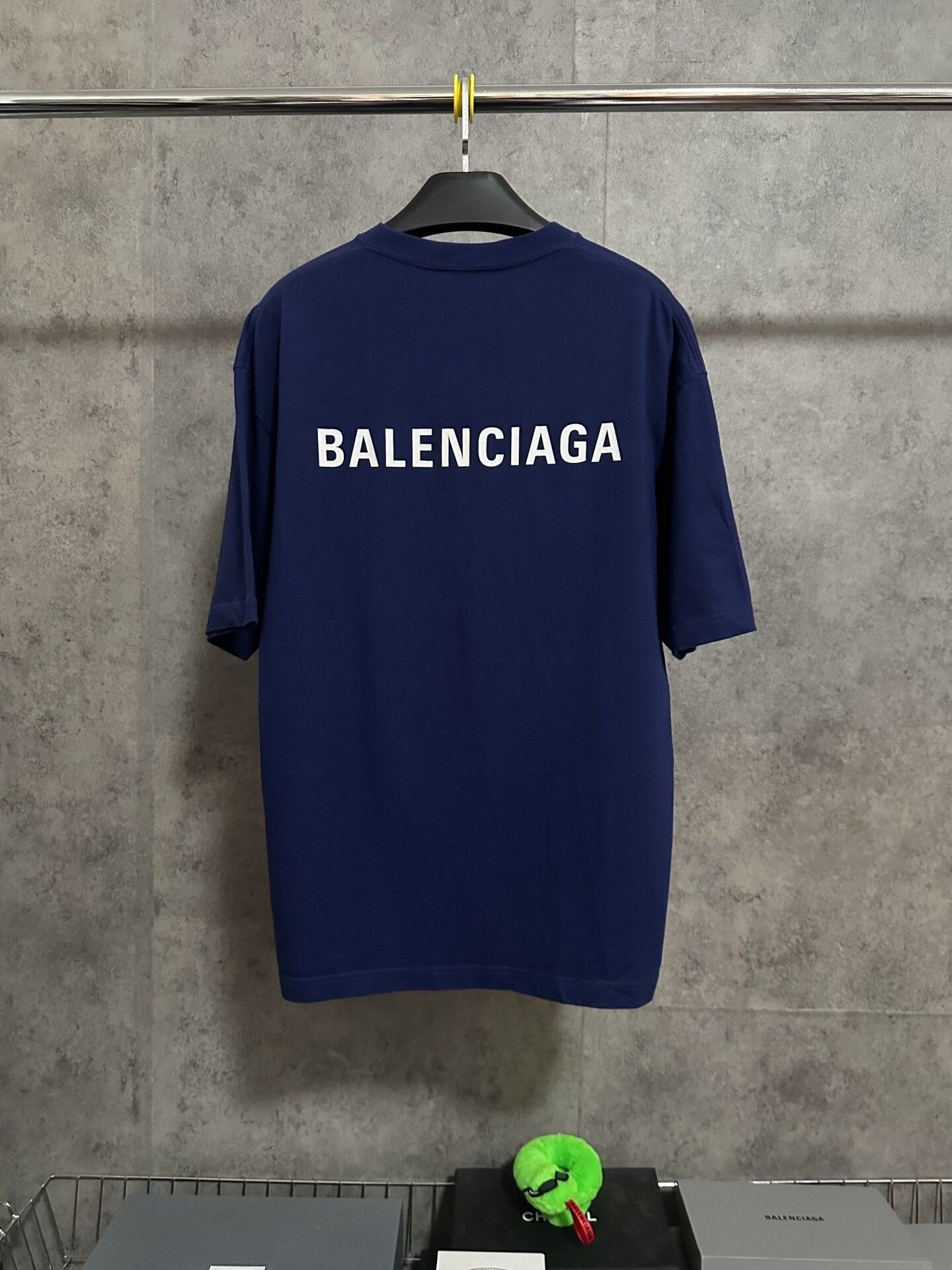 Balenciaga Balenciaga Short-Sleeve Logo Print T-Shirt Size US M / EU 48-50 / 2 - 4 Thumbnail