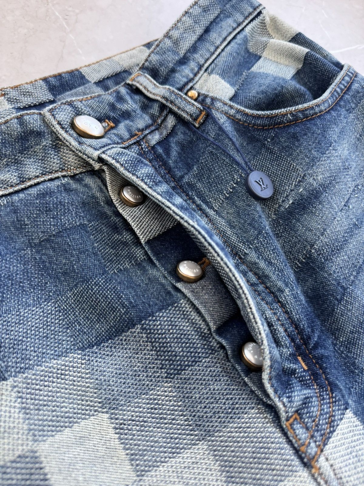 Louis Vuitton BLUE LV DAMOFLAGE SKATER JEANS Size US 30 / EU 46 - 5 Thumbnail