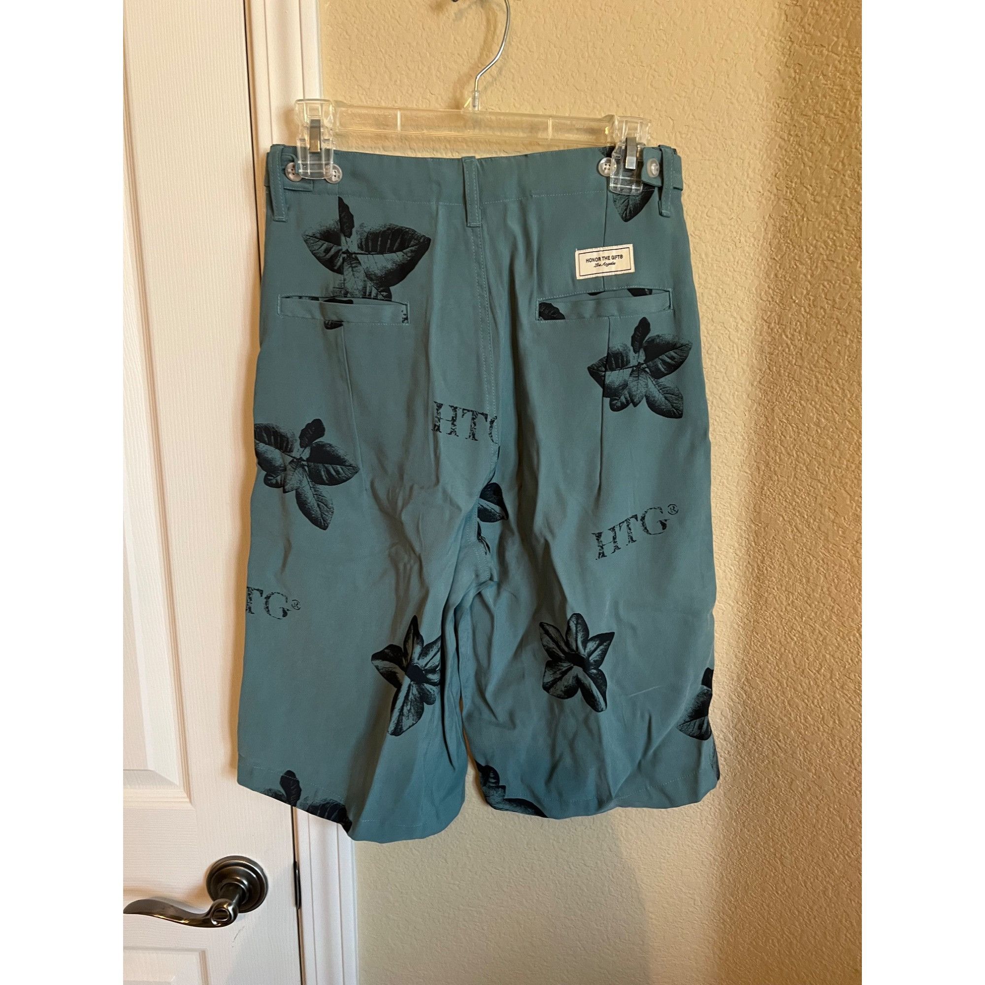 Honor the Gift HONOR THE GIFT TOBACCO SHORTS NWOT - Size 30 Size US 30 / EU 46 - 9 Thumbnail