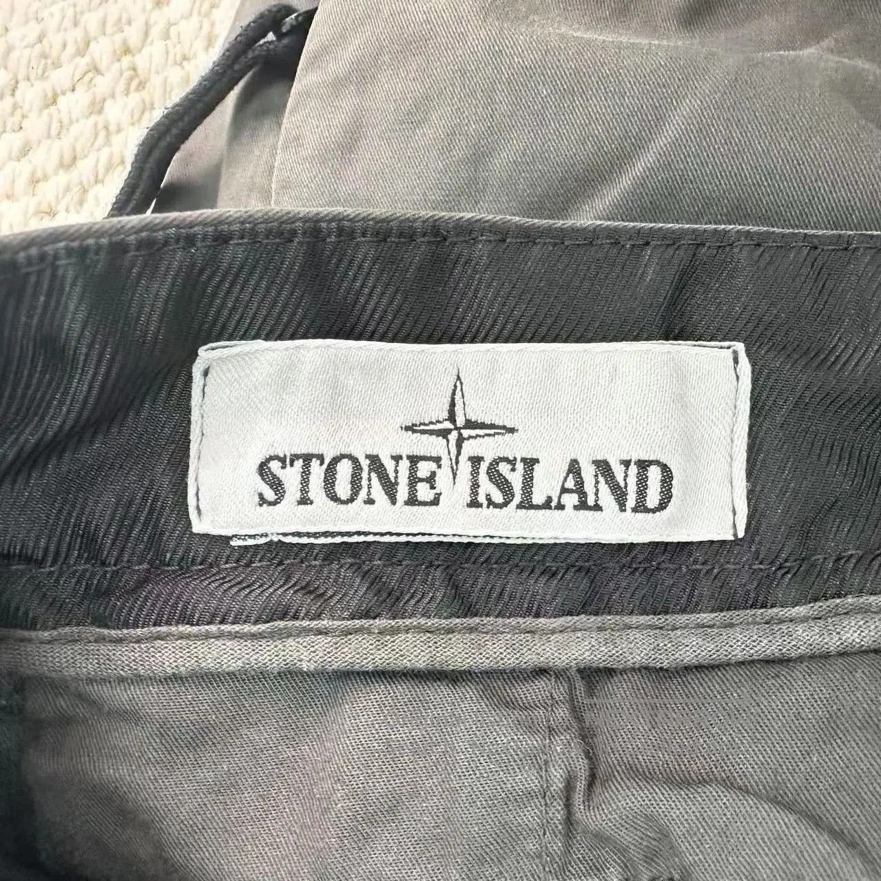Stone Island stone island four. Size US 32 / EU 48 - 3 Thumbnail
