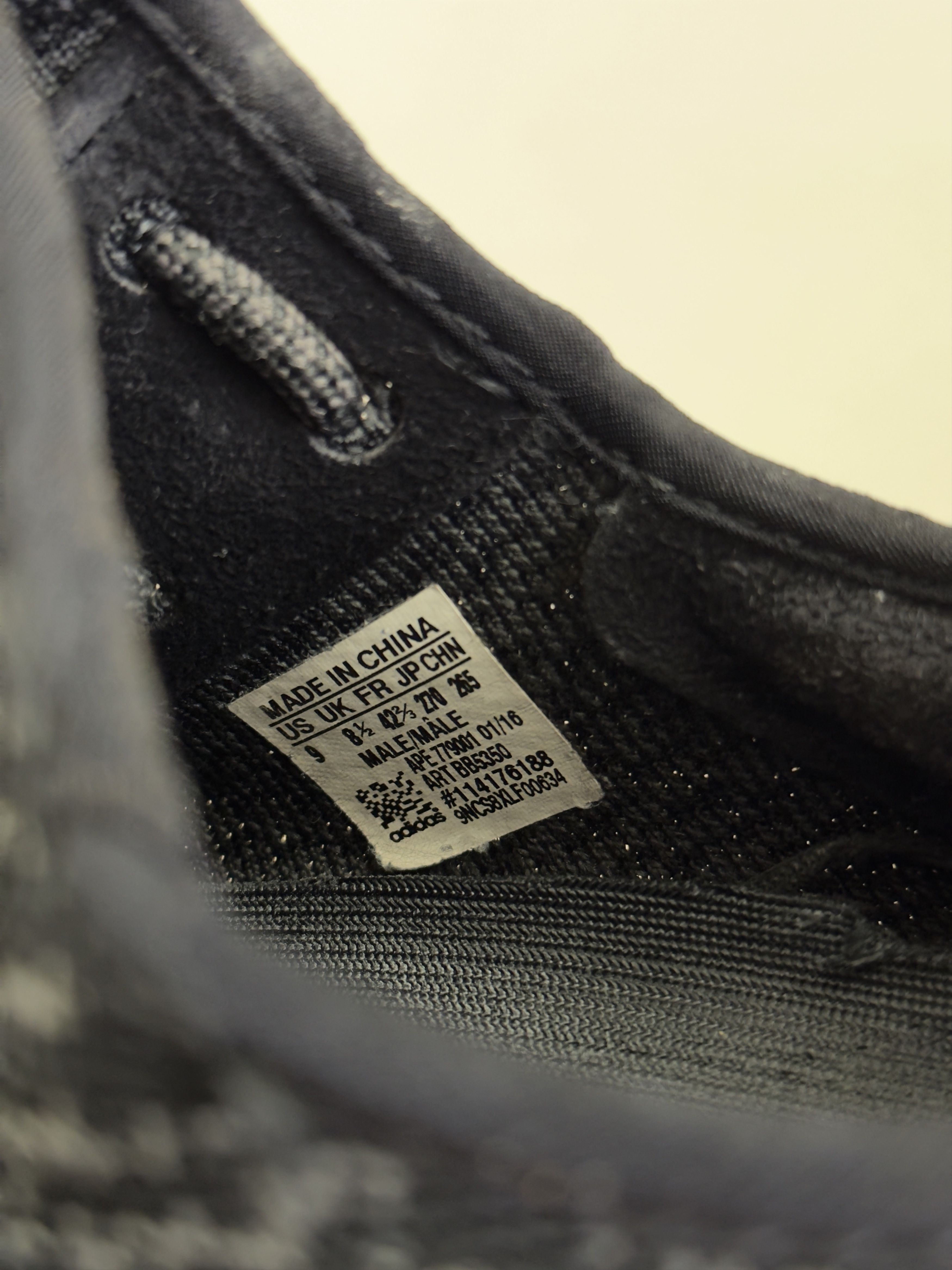 Adidas × Yeezy Yeezy Boost 350 Pirate Black (2016) (42 ⅔ EU/9 US) Size US 9 / EU 42 - 9 Thumbnail