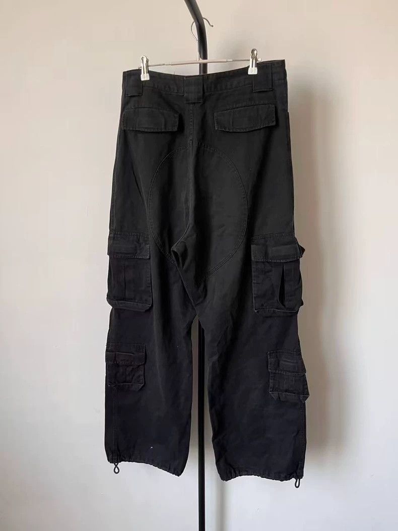 Balenciaga Balenciaga size L Solid Color Buttoned Mid-Rise Straight O Size US 27 - 2 Thumbnail