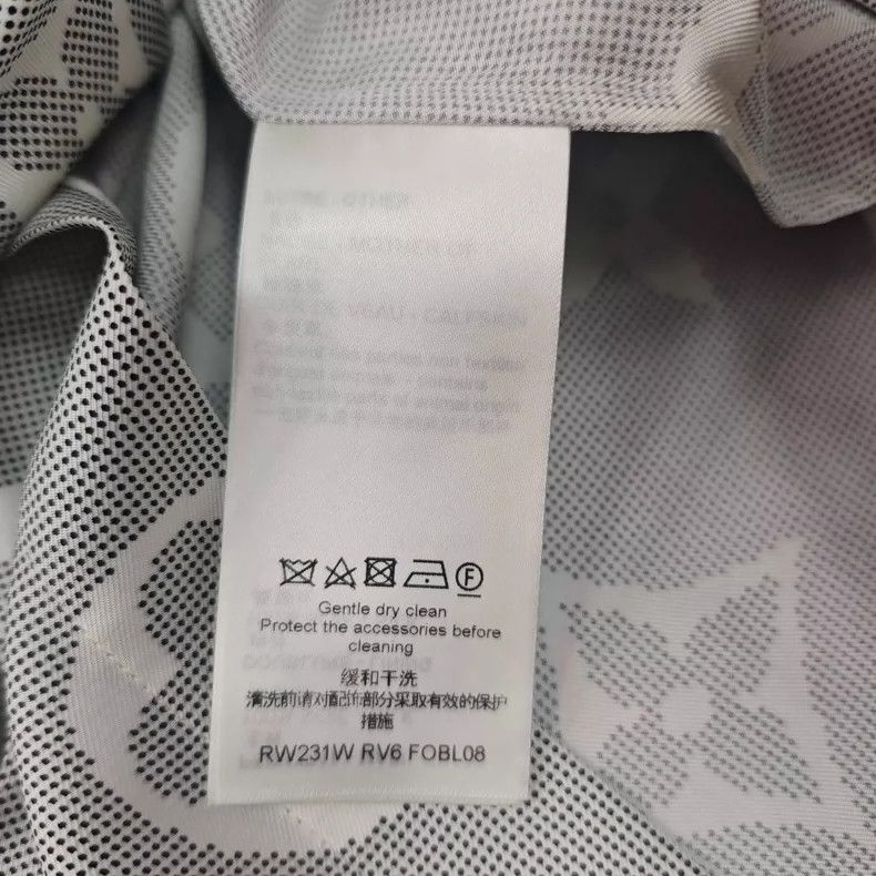 Louis Vuitton Louis Vuitton Grey full logo mulberry silk shirt 2505-Nexta Size XS / US 0-2 / IT 36-38 - 6 Thumbnail