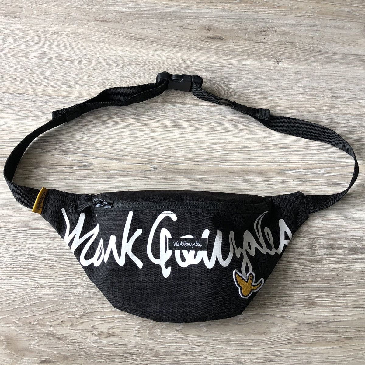 Japanese Brand ART BY MARK GONZALES Crossbody Bag Size ONE SIZE - 2 Thumbnail
