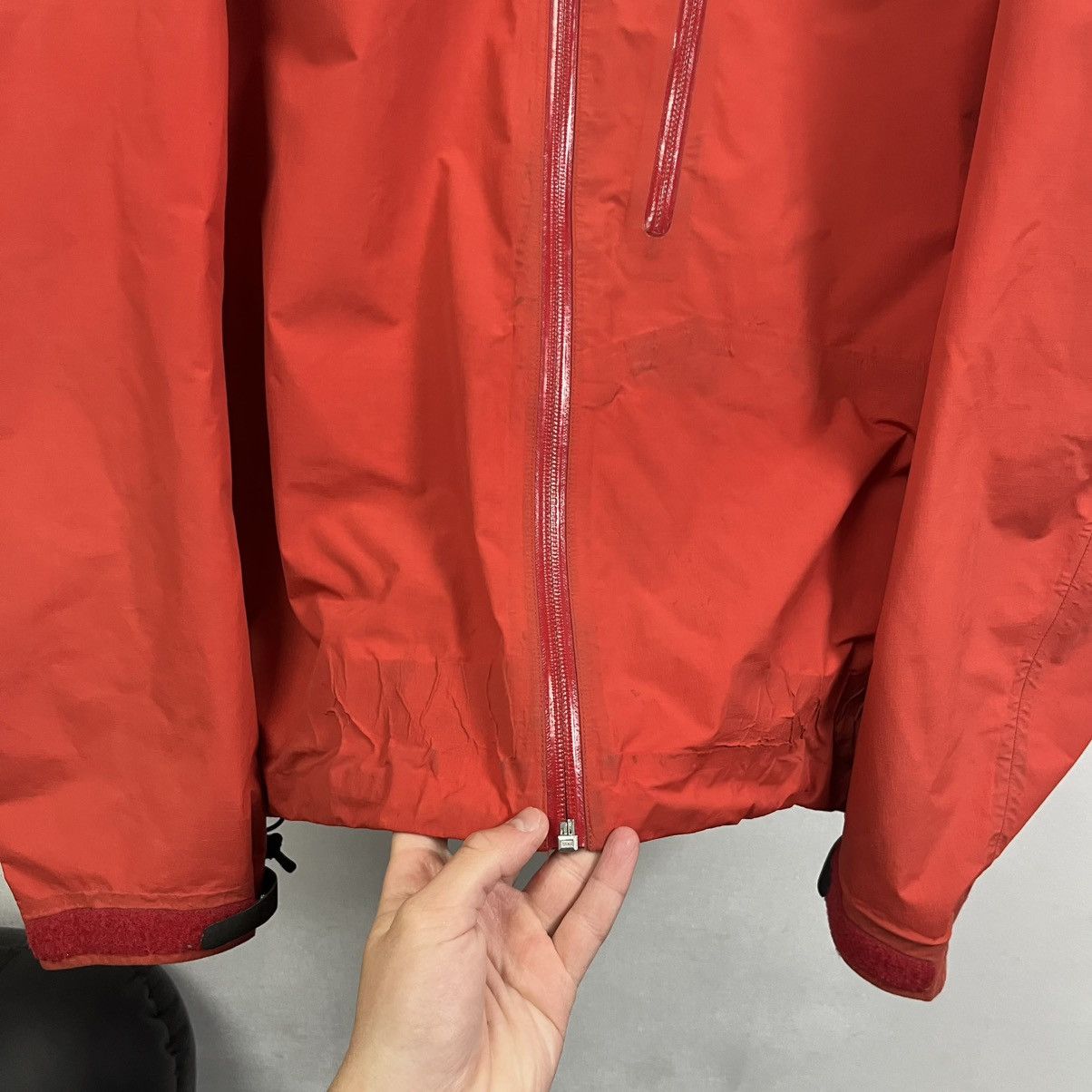 Arc'teryx Men's Arcteryx Beta Gore-Tex Jacket Size US L / EU 52-54 / 3 - 8 Thumbnail