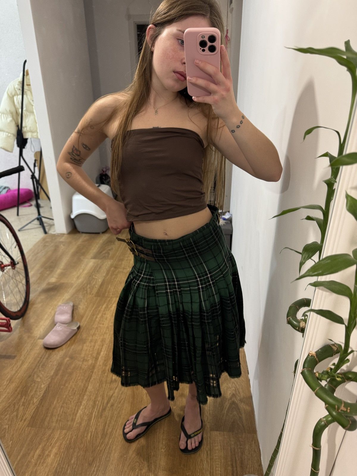 Bottega Veneta BOTTEGA VENETA CHECKERED SCOTTISH SKIRT Size 28" / US 6 / IT 42 - 8 Thumbnail