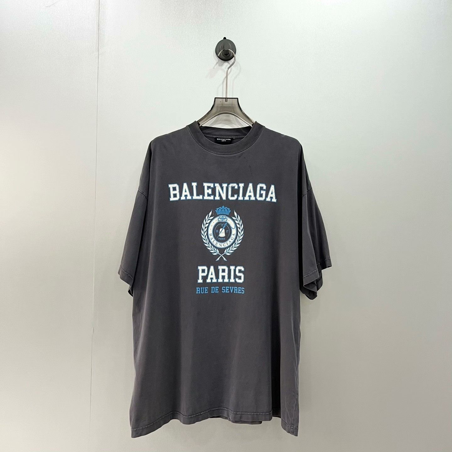 Balenciaga Balenciaga T-Shirt M Men Size US M / EU 48-50 / 2 - 1 Thumbnail