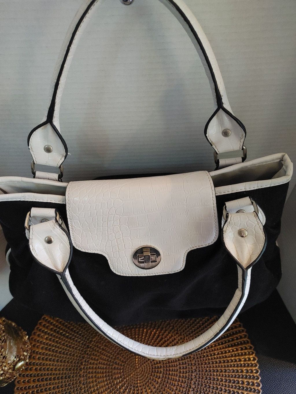 White House Black Market White House Black Market Hand Bag Size ONE SIZE - 5 Thumbnail