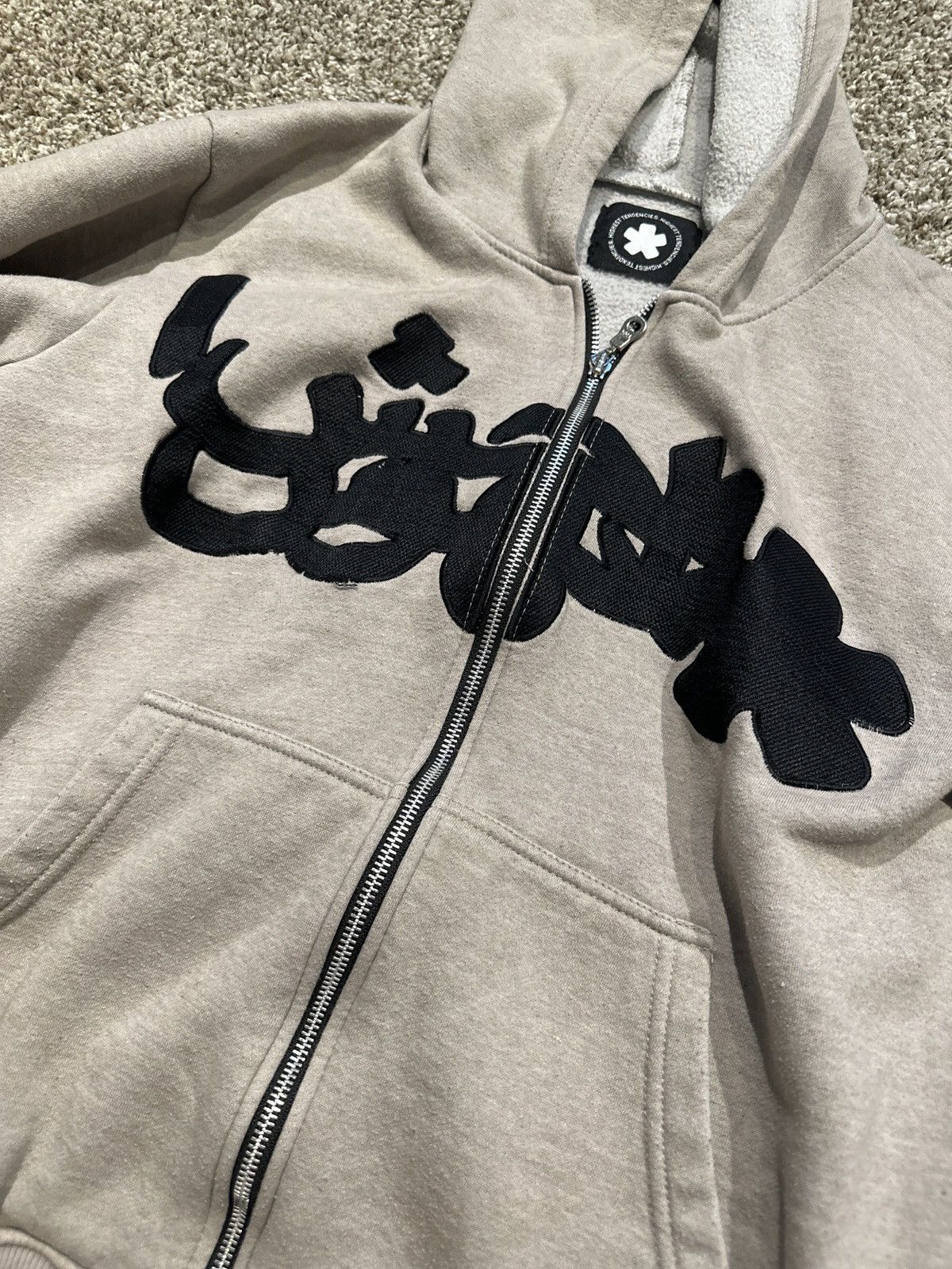 Highest Tendencies Highest tendencies zip up Size US S / EU 44-46 / 1 - 4 Thumbnail