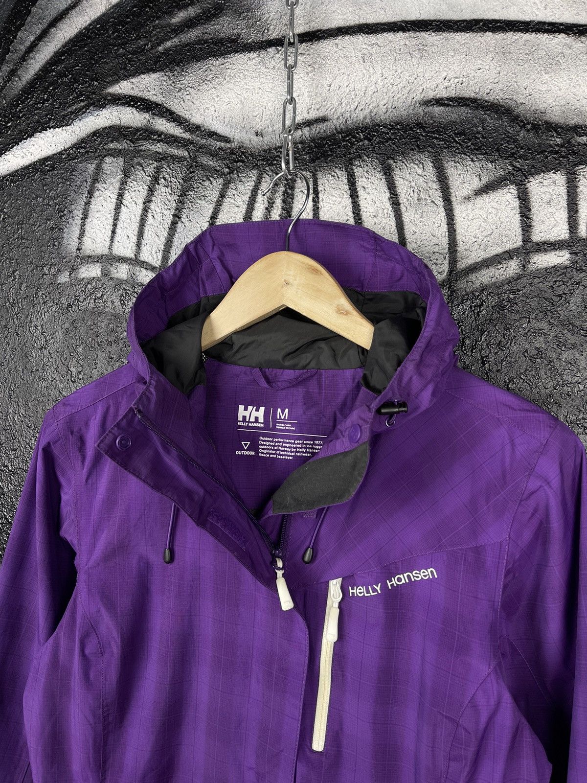 Helly Hansen Helly Hansen Tech Series Outdoor Purple Jacket WMNS Size M Size M / US 6-8 / IT 42-44 - 2 Thumbnail