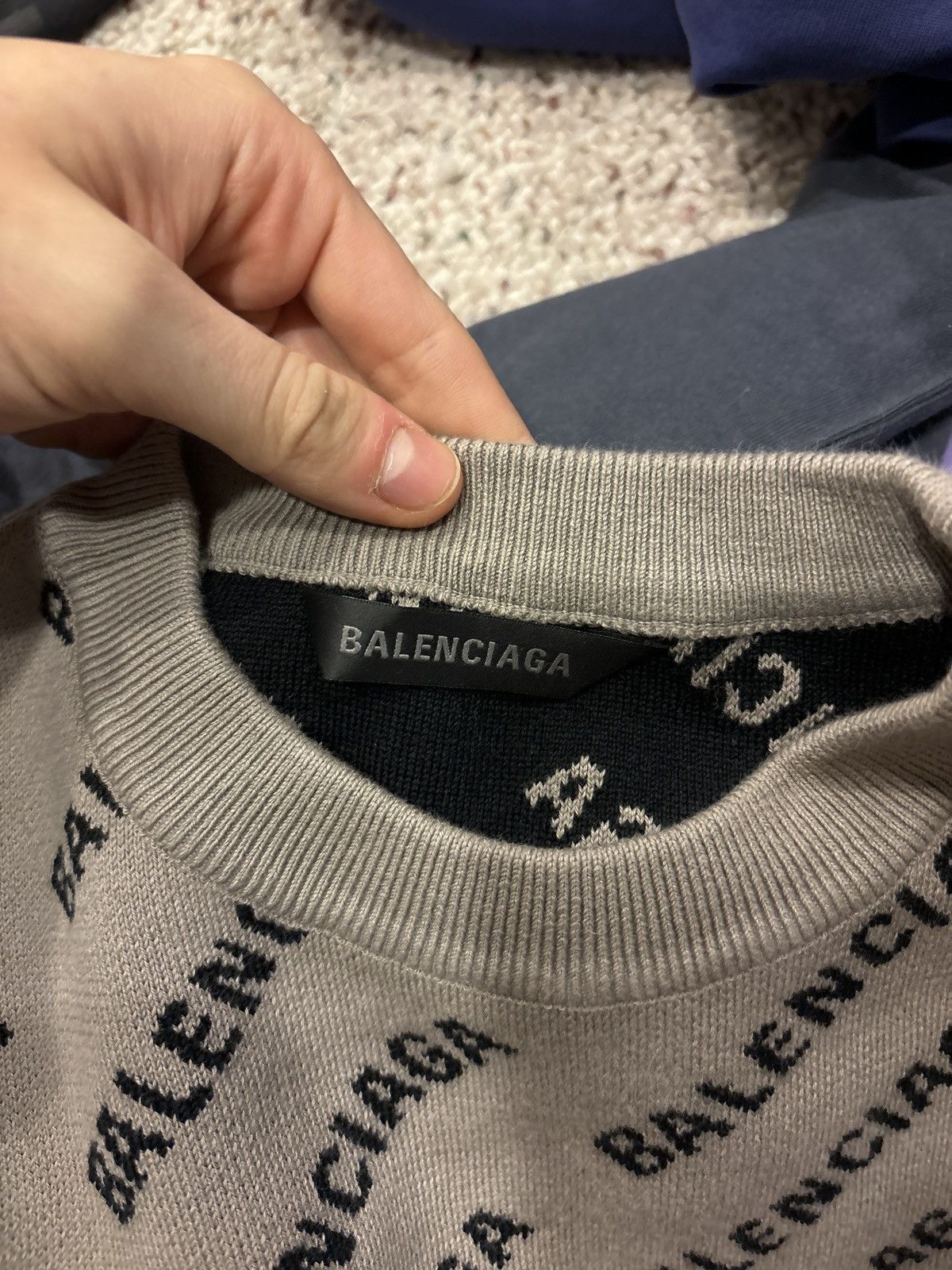 Balenciaga Balenciaga Grey All Over Wool Crewneck Size US XL / EU 56 / 4 - 3 Thumbnail