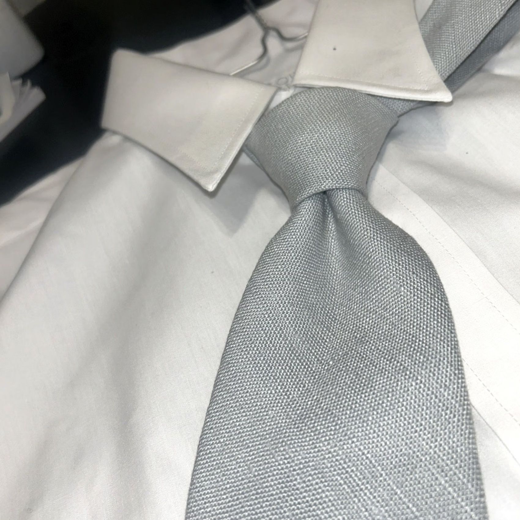 Vintage VINTAGE Moygashel Tie, 100% Linen, Ice Blue, Made in USA, Solid, Men's Tie, Classic Length, Designer Style Size ONE SIZE - 3 Thumbnail
