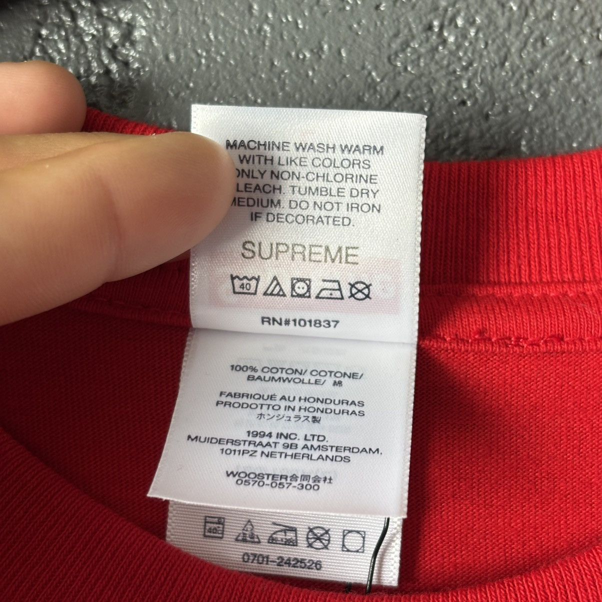 Supreme Supreme Crest Red T Shirt Size Large Brand New Size US L / EU 52-54 / 3 - 5 Thumbnail
