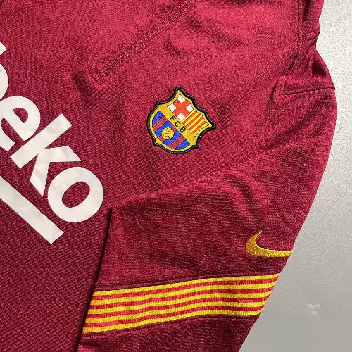 Nike × Vintage BARCELONA NIKE 2020/2021 FOOTBALL SOCCER TRAINING TRACK TOP Size US S / EU 44-46 / 1 - 3 Thumbnail