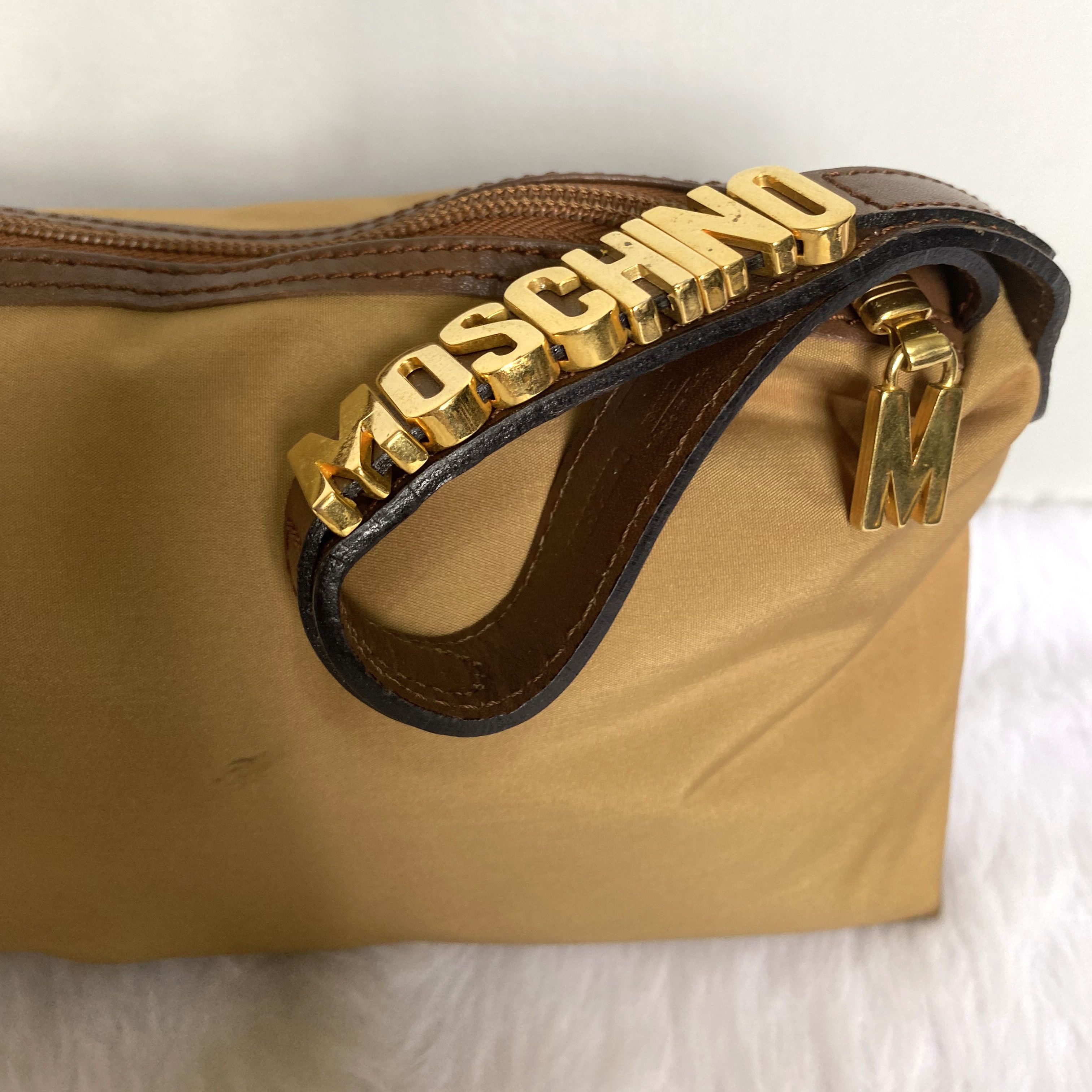 Moschino × Vintage MOSCHINO Vintage Brown Gold Hardware Logo Nylon Clutch Bag Size ONE SIZE - 9 Thumbnail