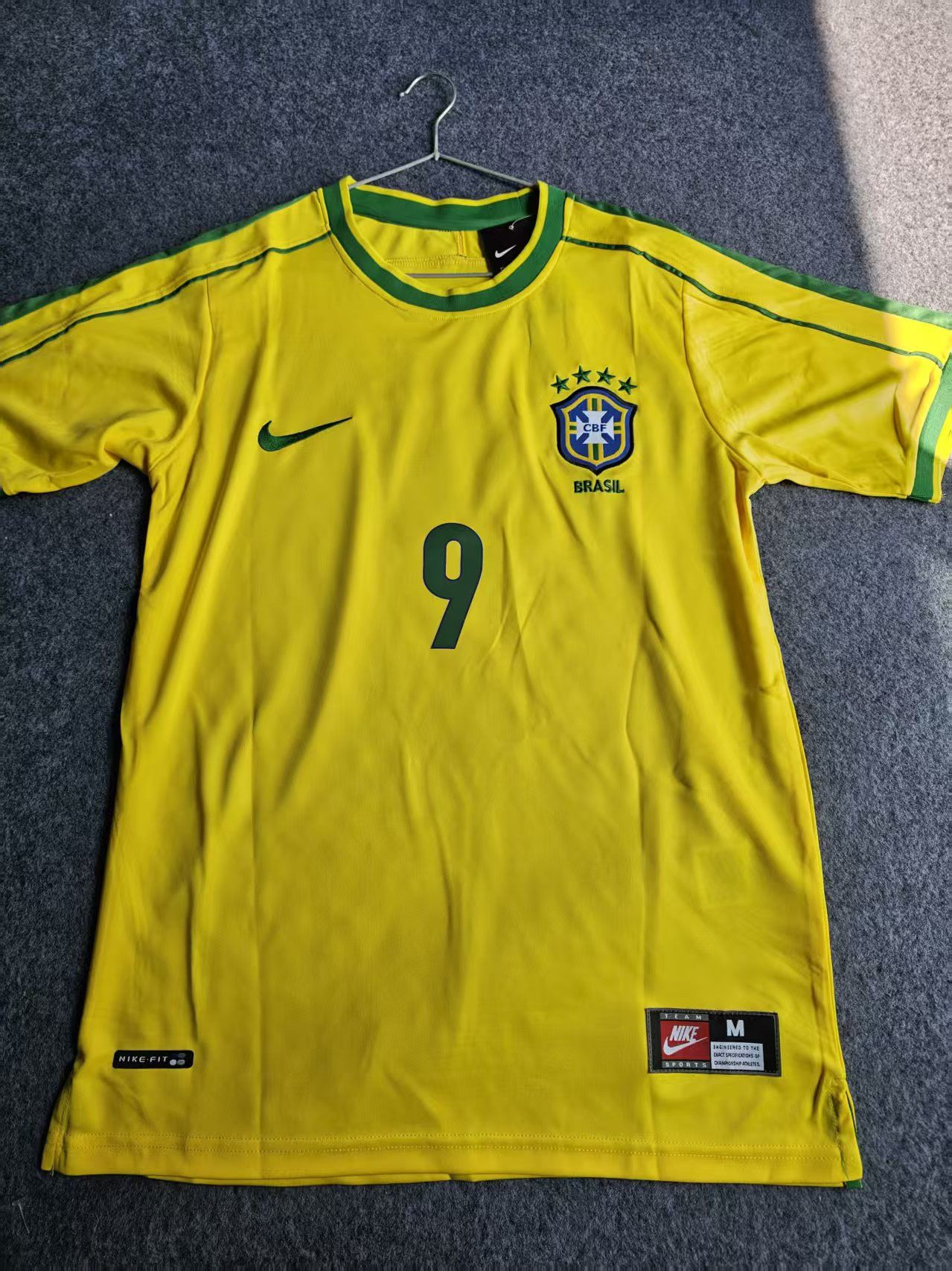 Other 1998 Braz #9 Ronaldo Jersey Size US S / EU 44-46 / 1 - 1 Thumbnail