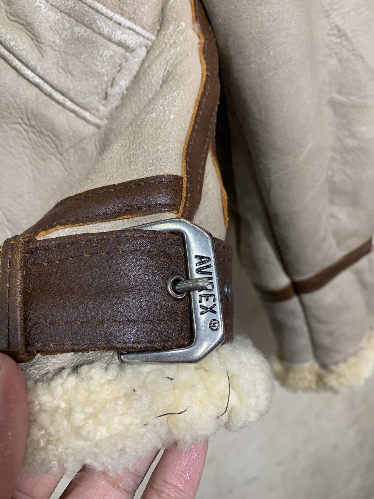 Avirex 🔥VTG AVIREX TYPE B-3 SHEEPSKIN LEATHER JACKET Size US M / EU 48-50 / 2 - 8 Thumbnail