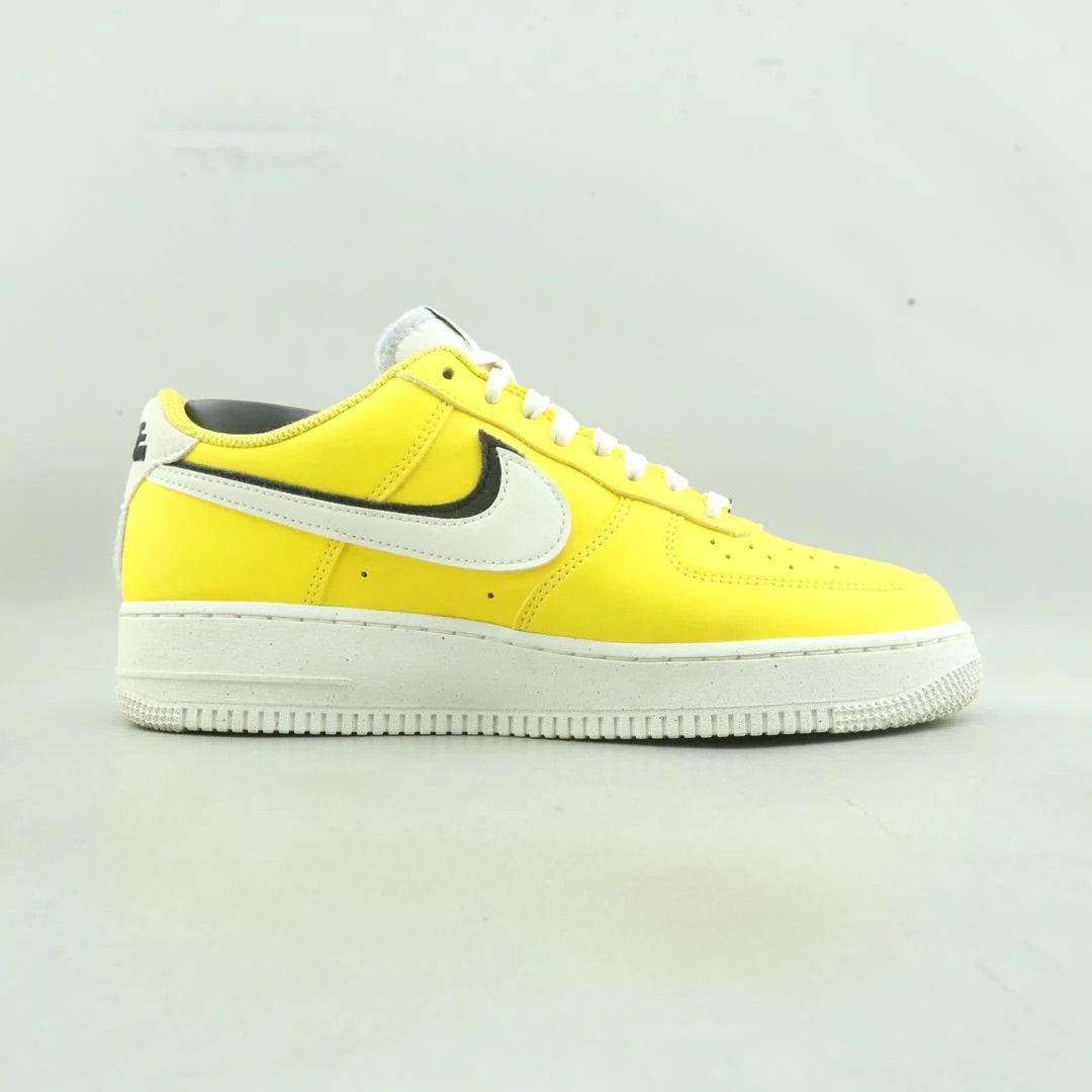 Nike Nike Air Force 1 Low '07 LV8 "Tour Yellow" sneakers Size US 9 / EU 42 - 2 Thumbnail