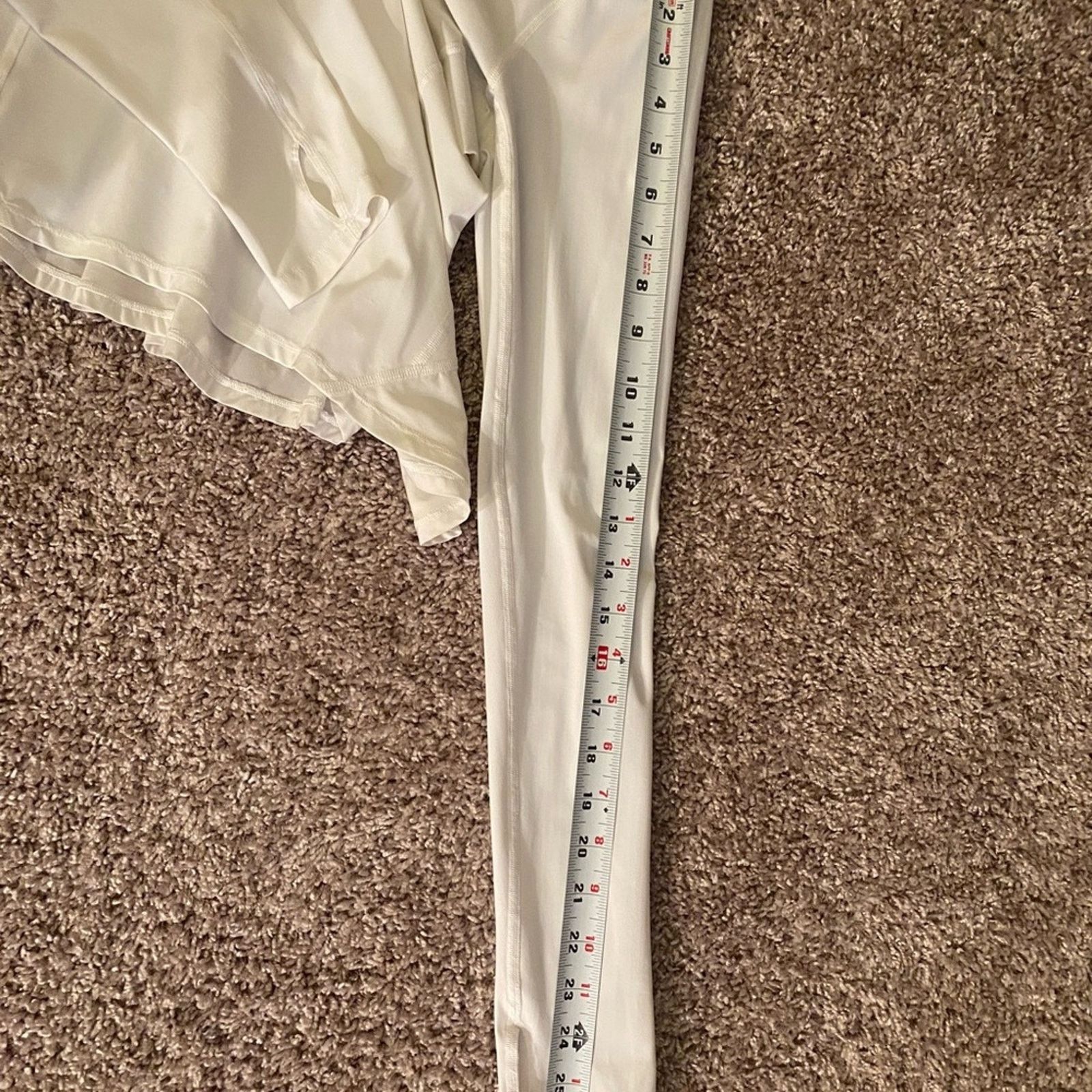 Lululemon Chic lululemon white sz 8 Size M / US 6-8 / IT 42-44 - 8 Thumbnail