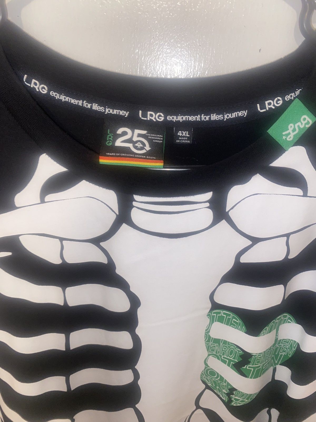 LRG Dead Serious (25 year anniversary Size US XXL / EU 58 / 5 - 2 Thumbnail