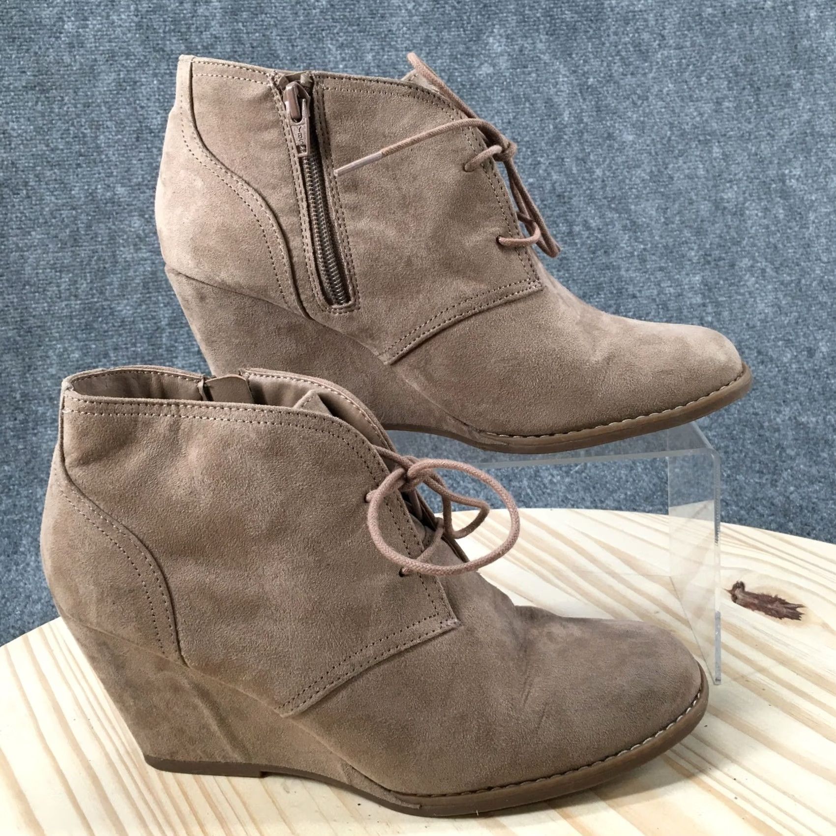 Vintage Universal Thread Boots Women 9.5 Ankle Booties Wedge Beige Fabric Lace Up Boots Size US 10 / IT 40 - 2 Thumbnail