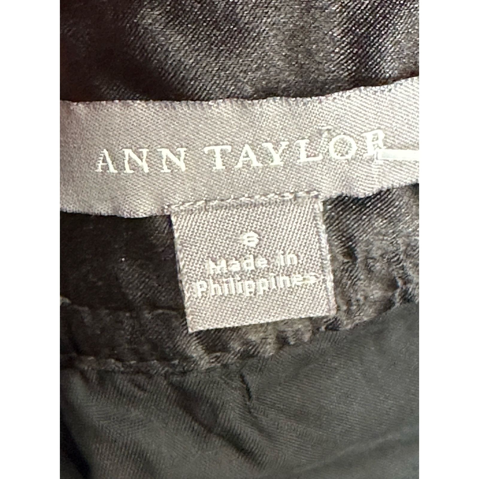 Ann Taylor Ann Taylor two tone chevron knit lined pencil skirt size 8 Size 33" - 3 Thumbnail